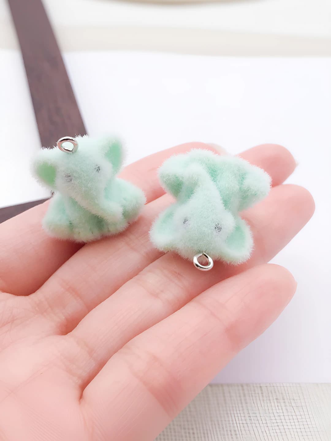 1 pc, mint green, 23x21x17mm, 3.1g