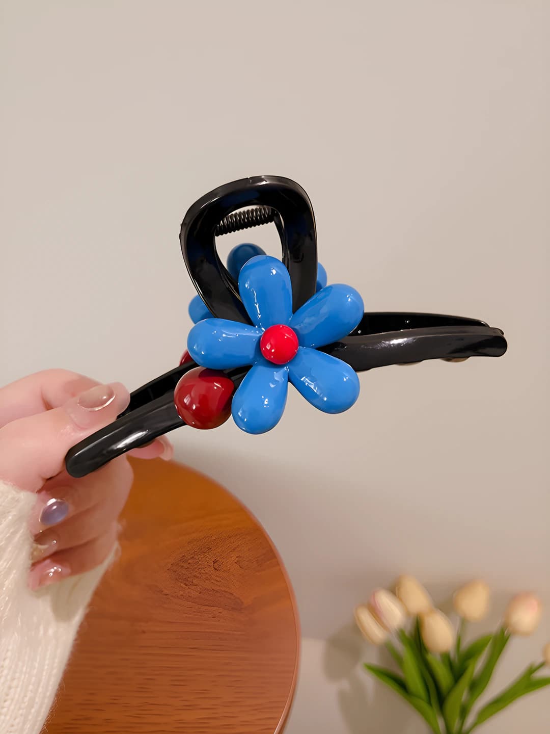 Blue flowers, red beads, 13 cm