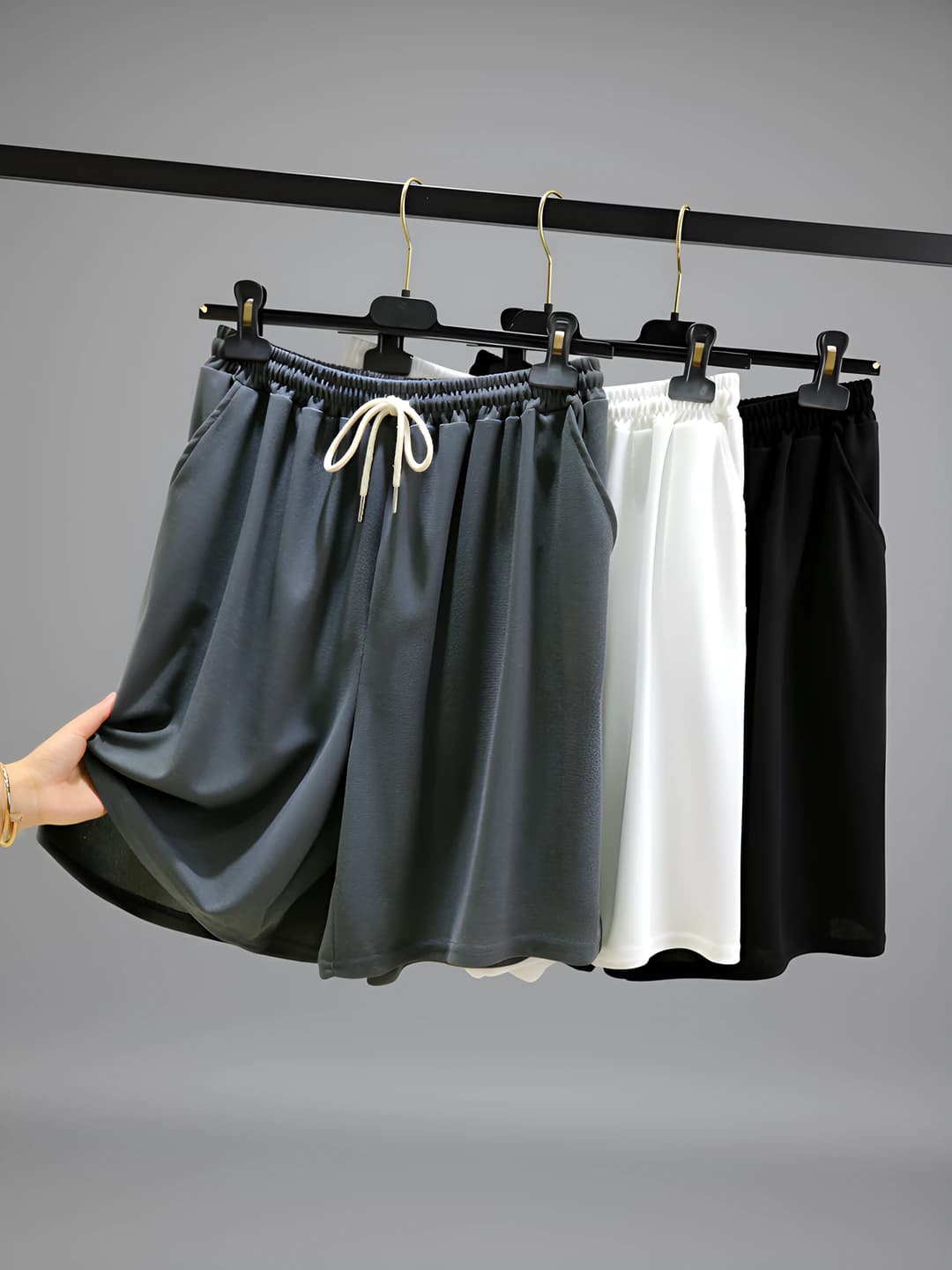 Women's summer casual shorts: breathable mesh fabric, elastic waist, straight cut, knee-length shorts, solid colour, with pockets