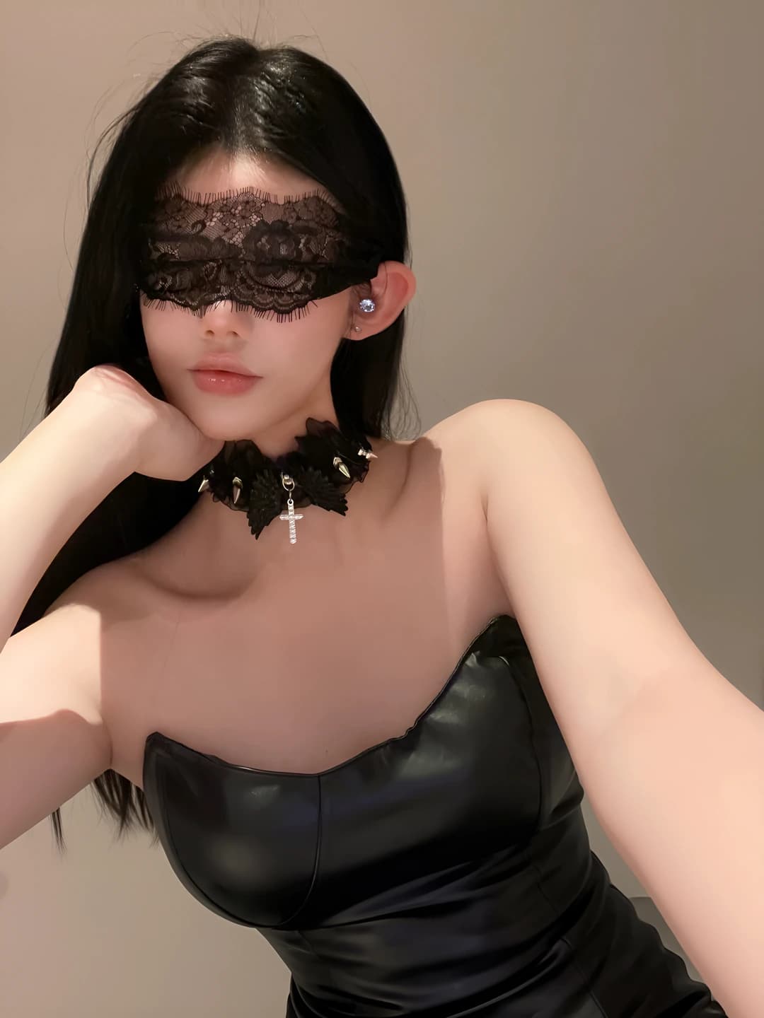 Black cross choker