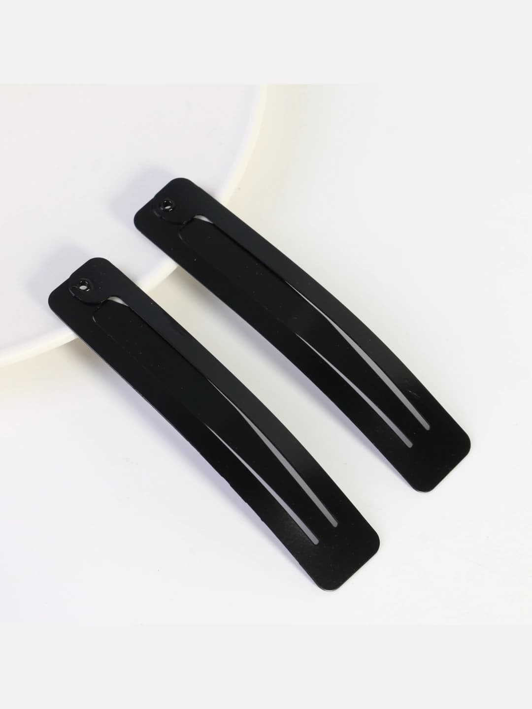 7 cm square black
