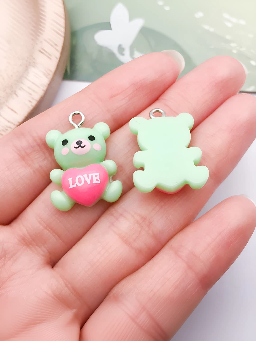 1 шт зелёная смола сердце love 24x16x6mm