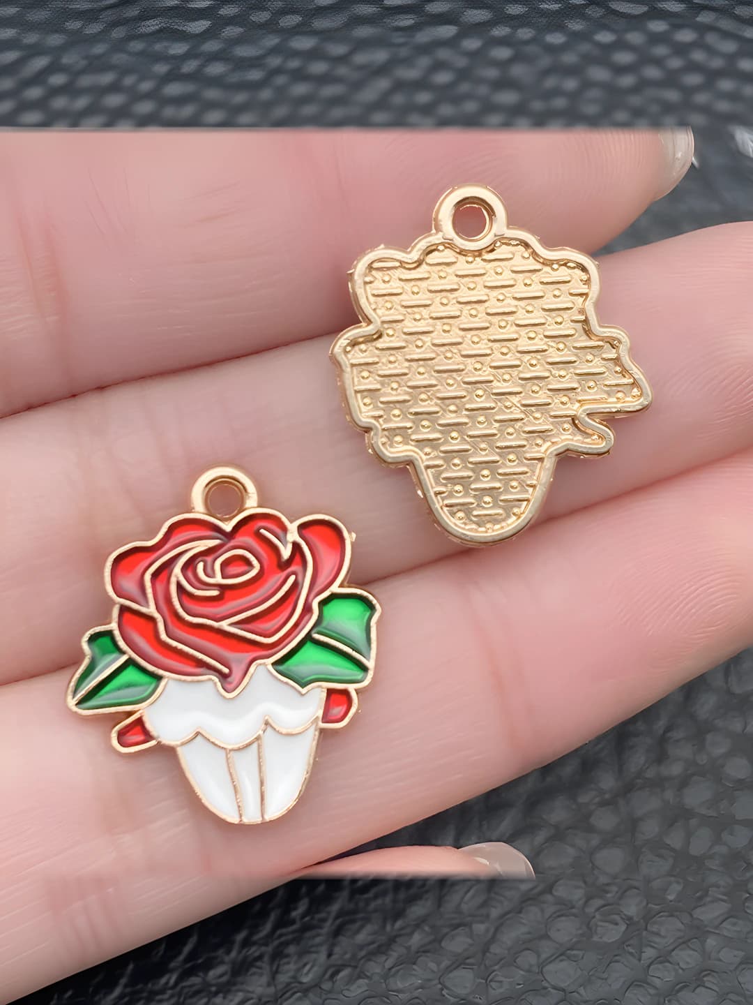 1 pc Rose cake 20x18mm-1.2g