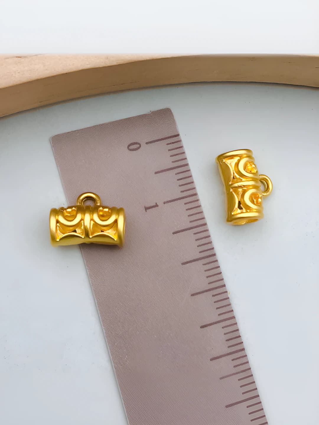 1 ta oyoqcha uchli 11x9mm - 0.95g - 4 teshik