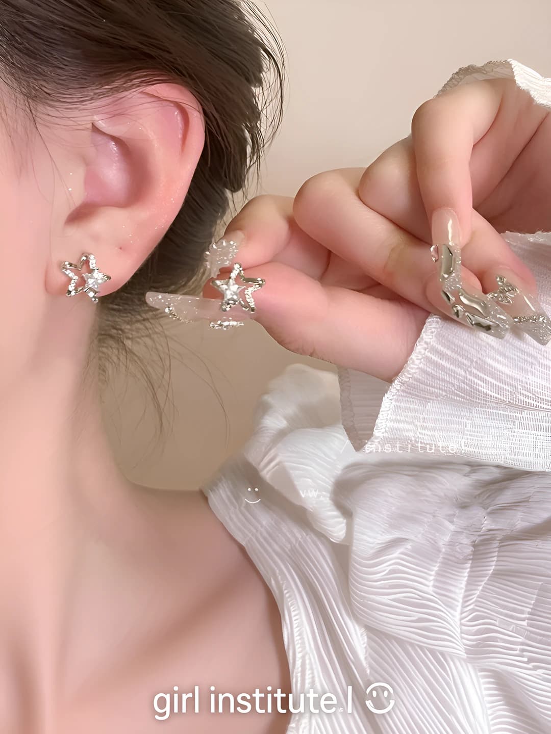 Women's star-shaped zircon stud earrings, 2026, French style, delicate and elegant design element