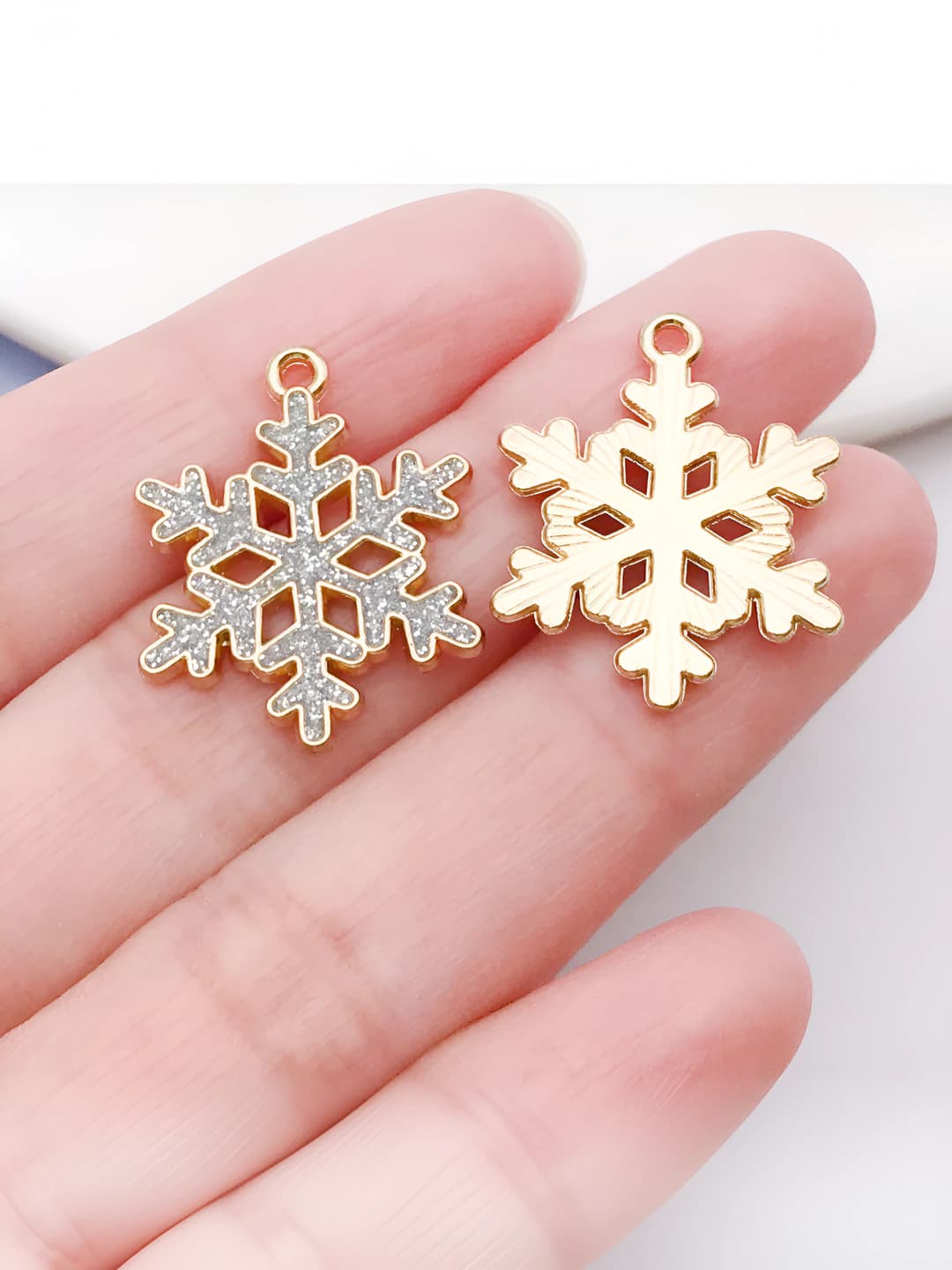 Бело-серый, золотой, 24x19x1.5mm, 1.7g, 24967