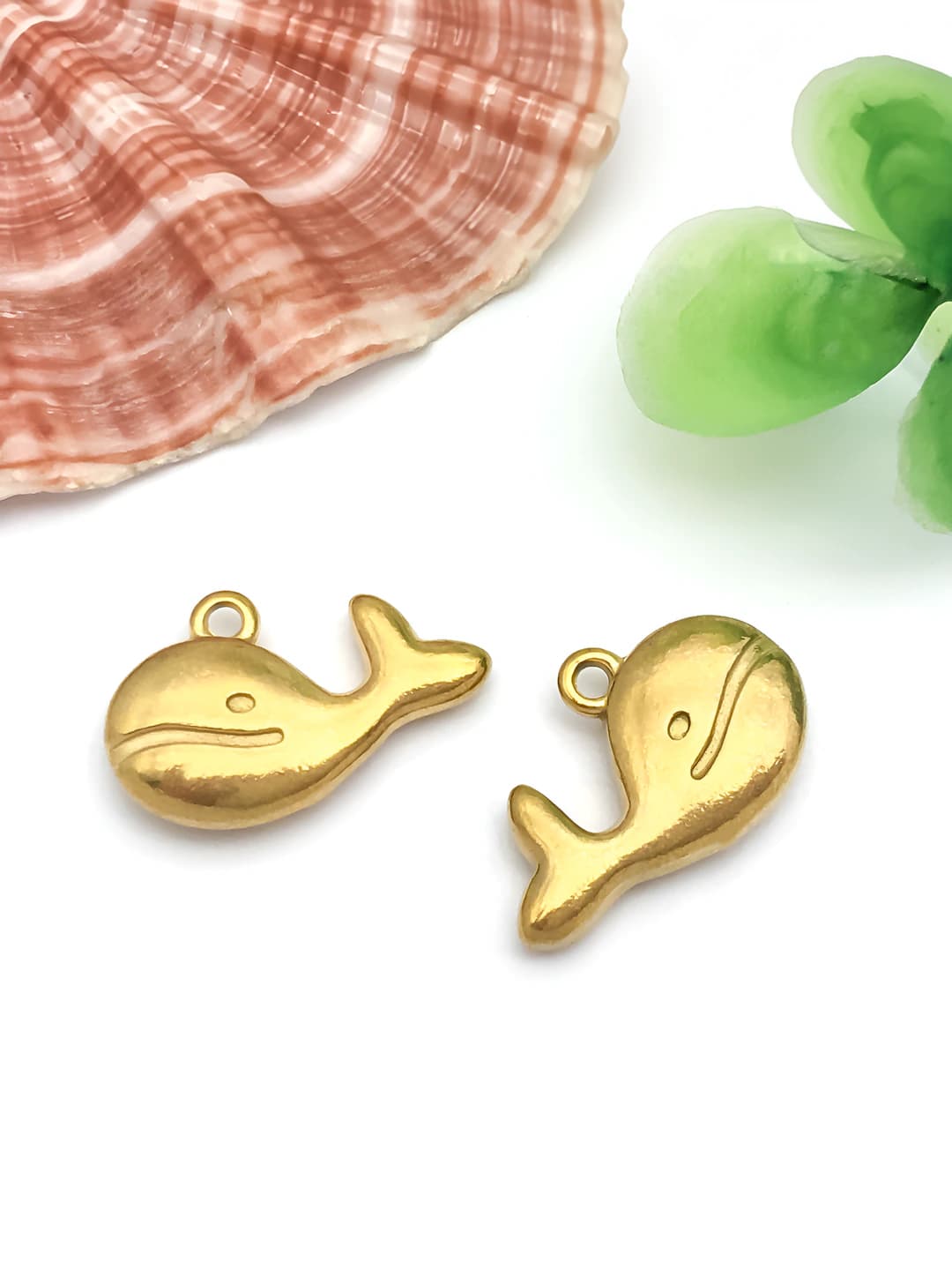 1 pc gold whale 12x18x4mm-2.26g