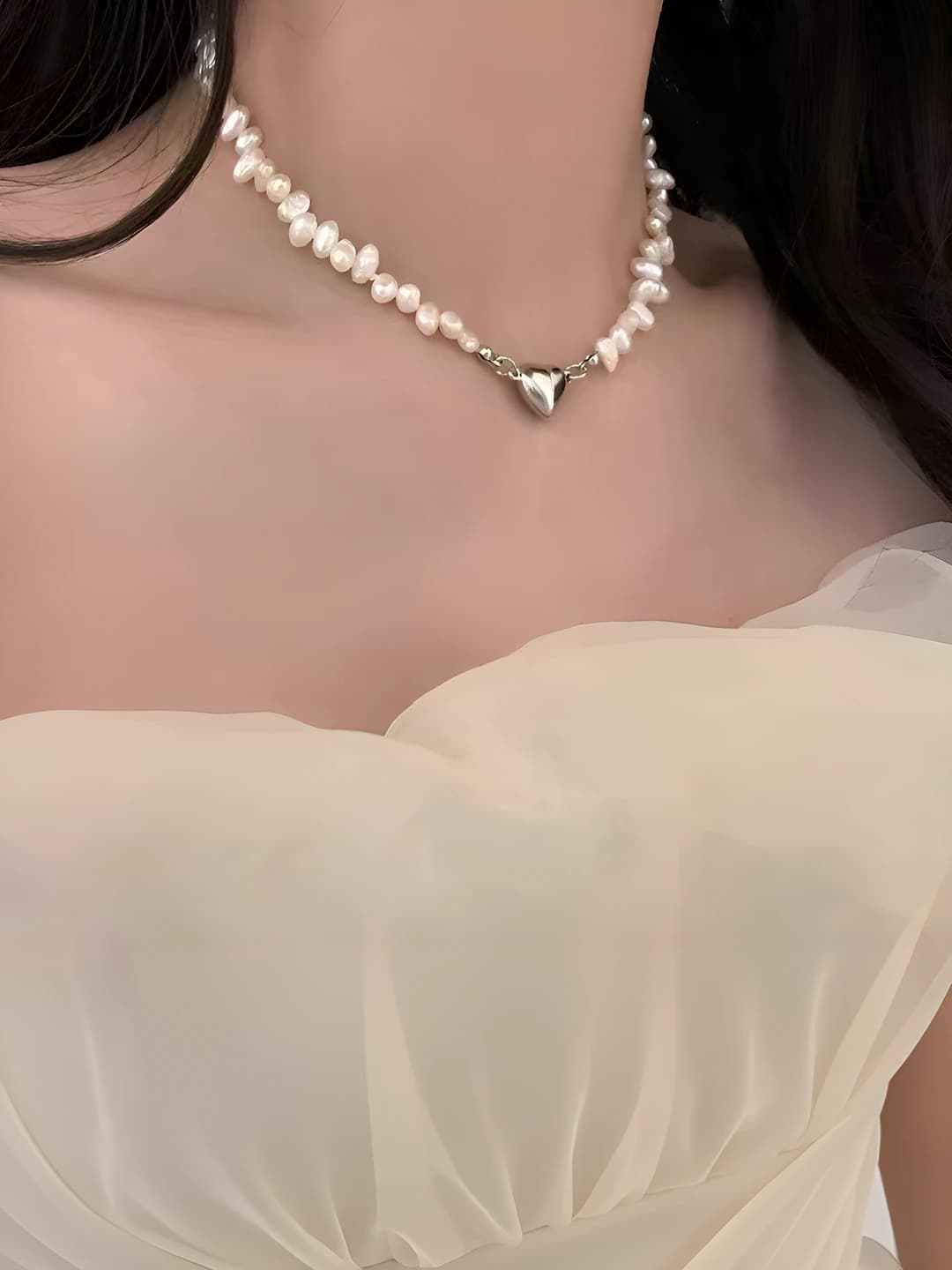 Women's baroque style faux pearl necklace, Korean style, with heart-shaped magnetic clasp
