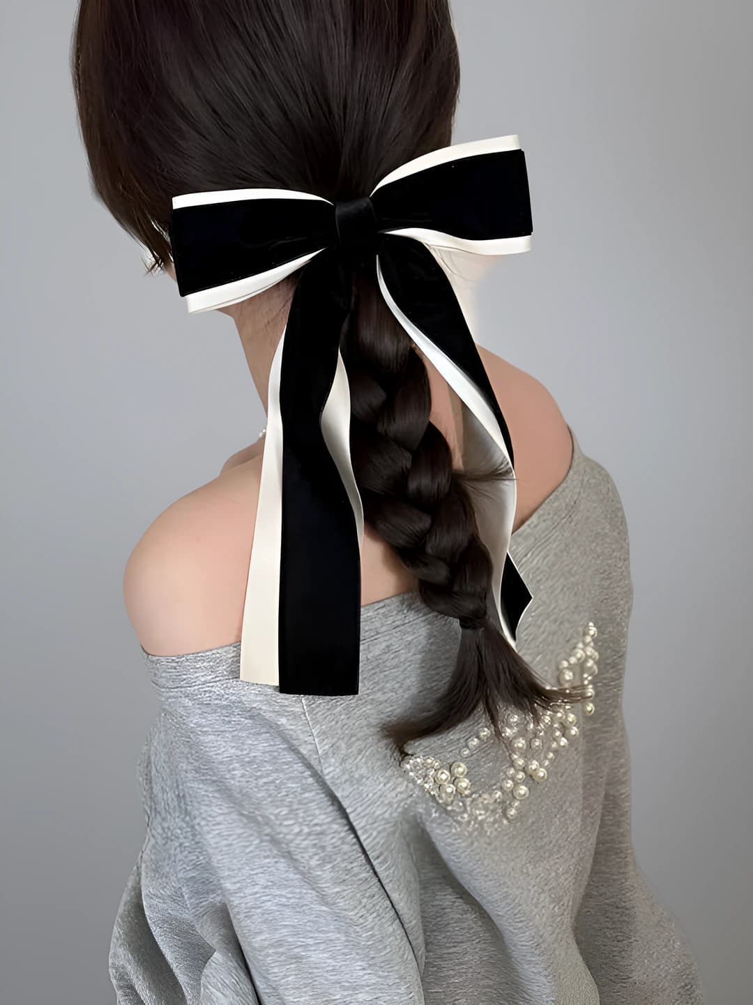 Women's velvet ballet-style bow hair clips and combs