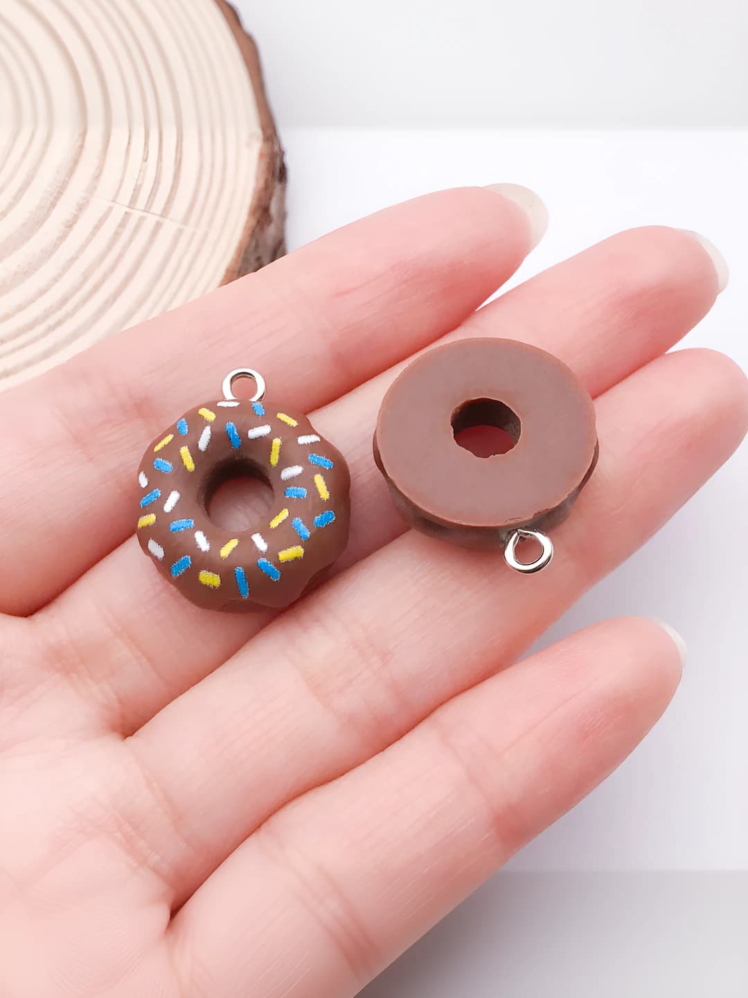 1 pc, grey-coffee, donut, 18x21mm, 1.6g