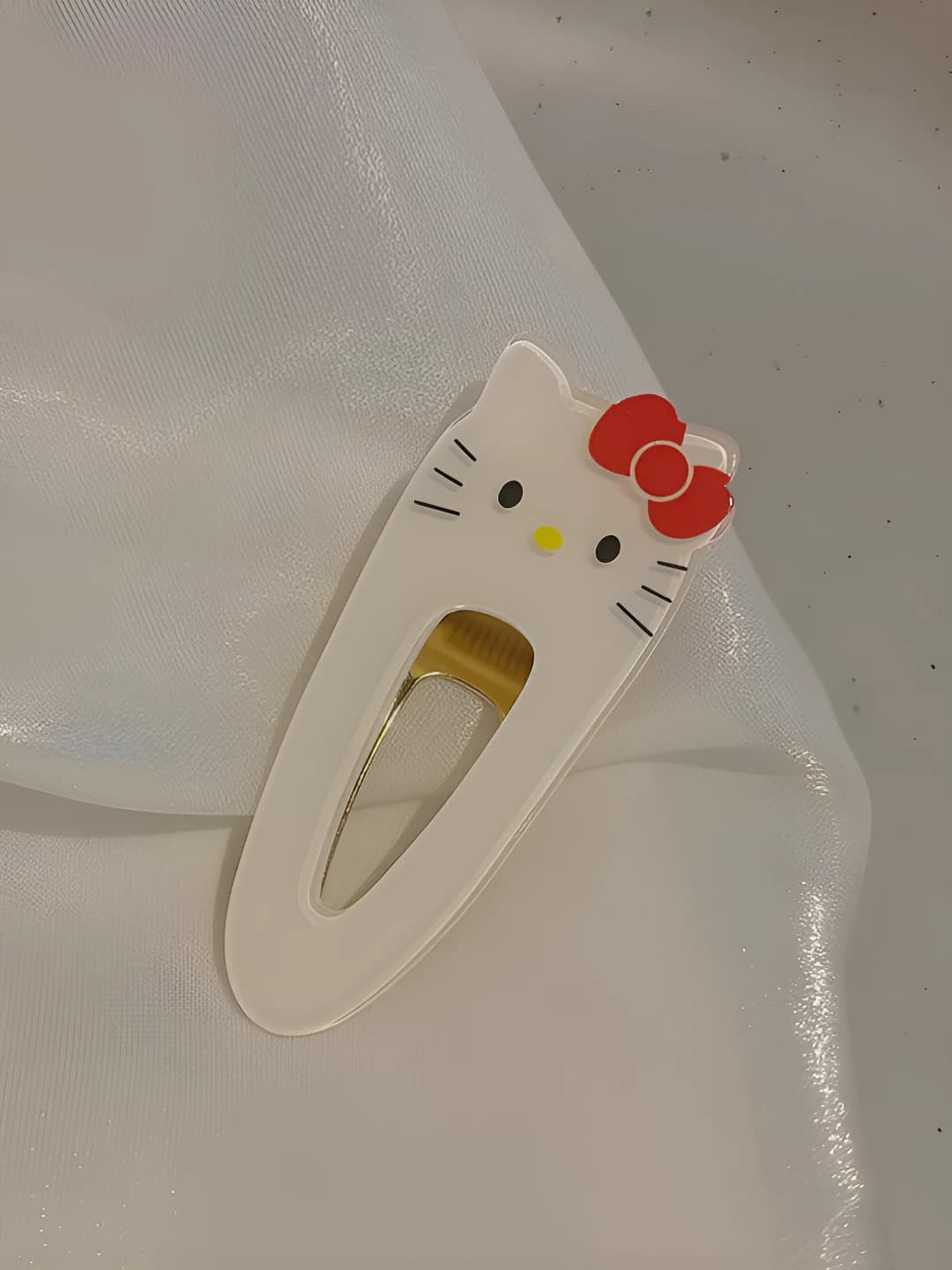 Kitt кошка
