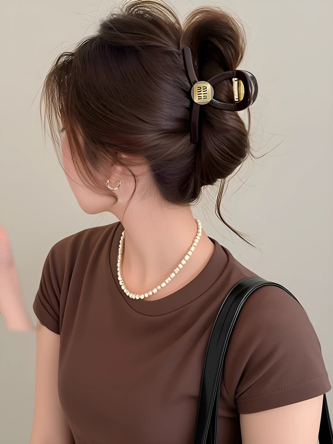 Chocolate brown, medium 8 cm