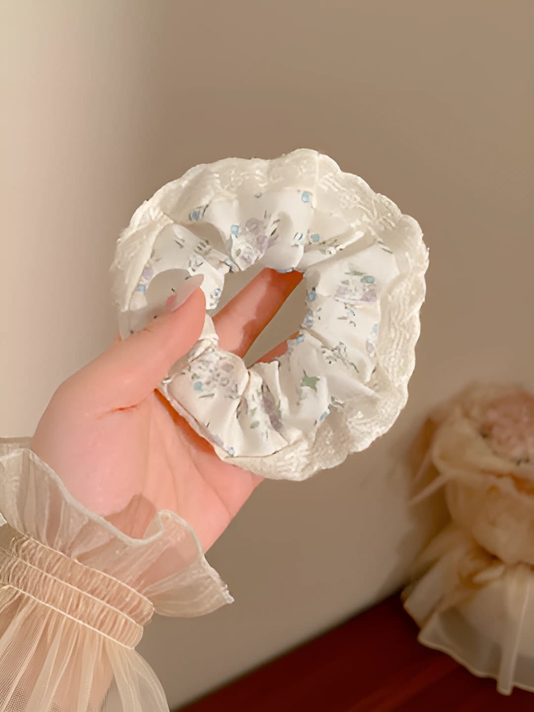 White, 10 cm
