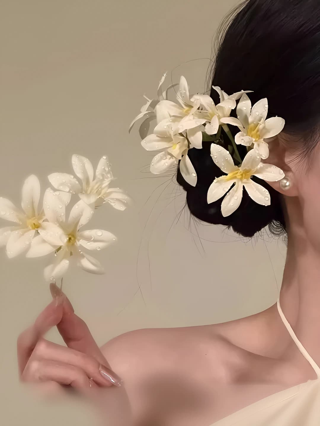 Women's early spring yellow-white gradient floral hairpin, decorative hair accessory for qipao in new Chinese style