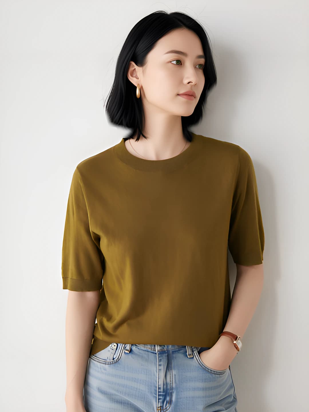 Round neck mustard green