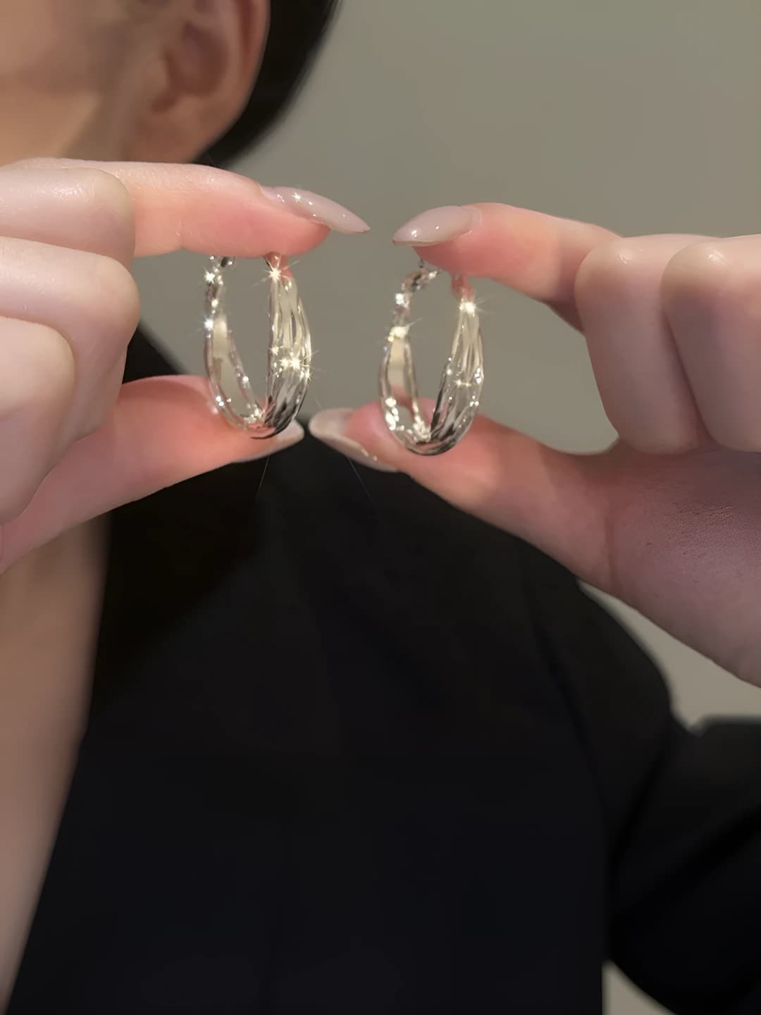 Women's retro metal geometric hoop earrings