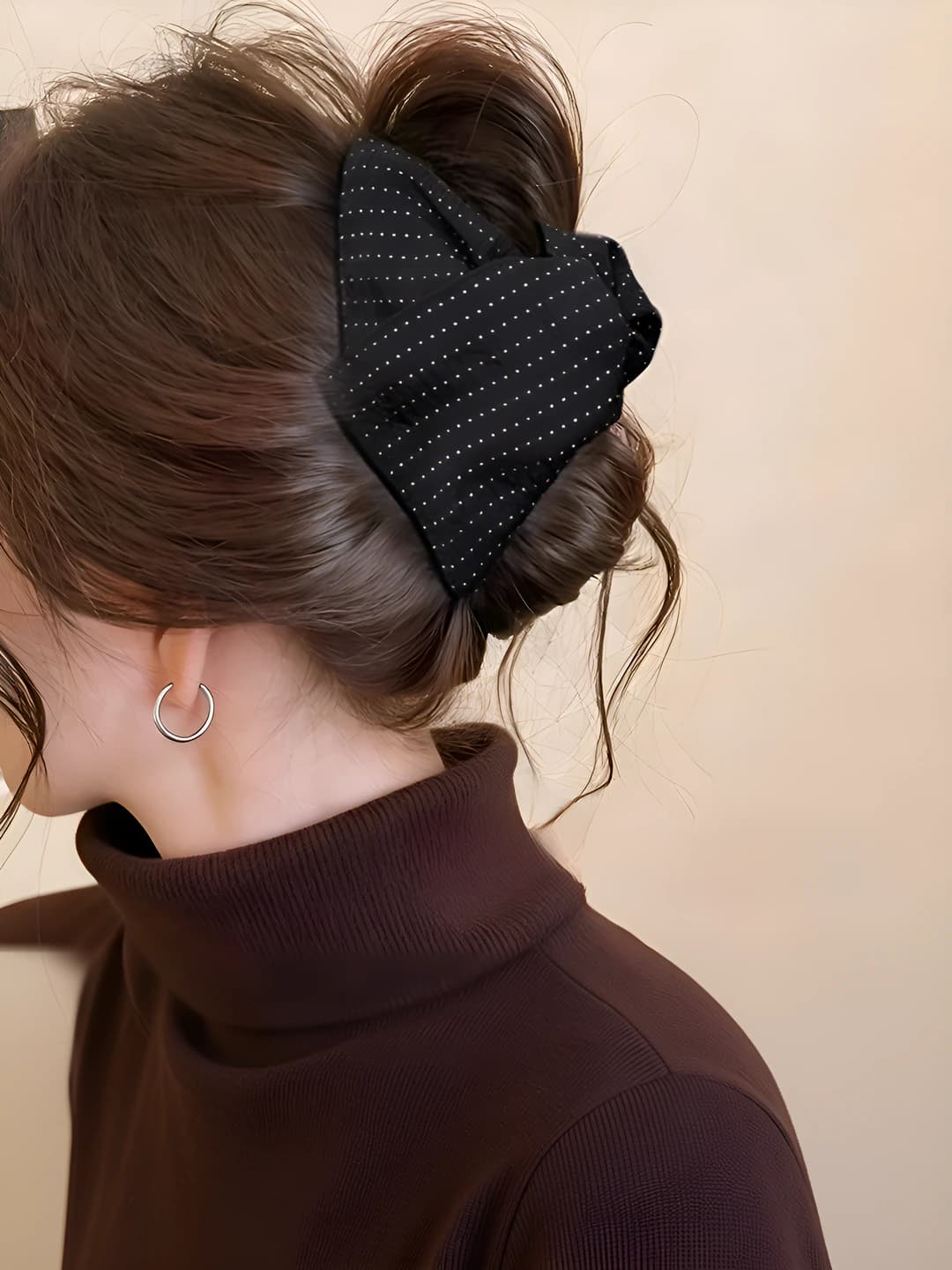 Black, small polka dots, 13 cm