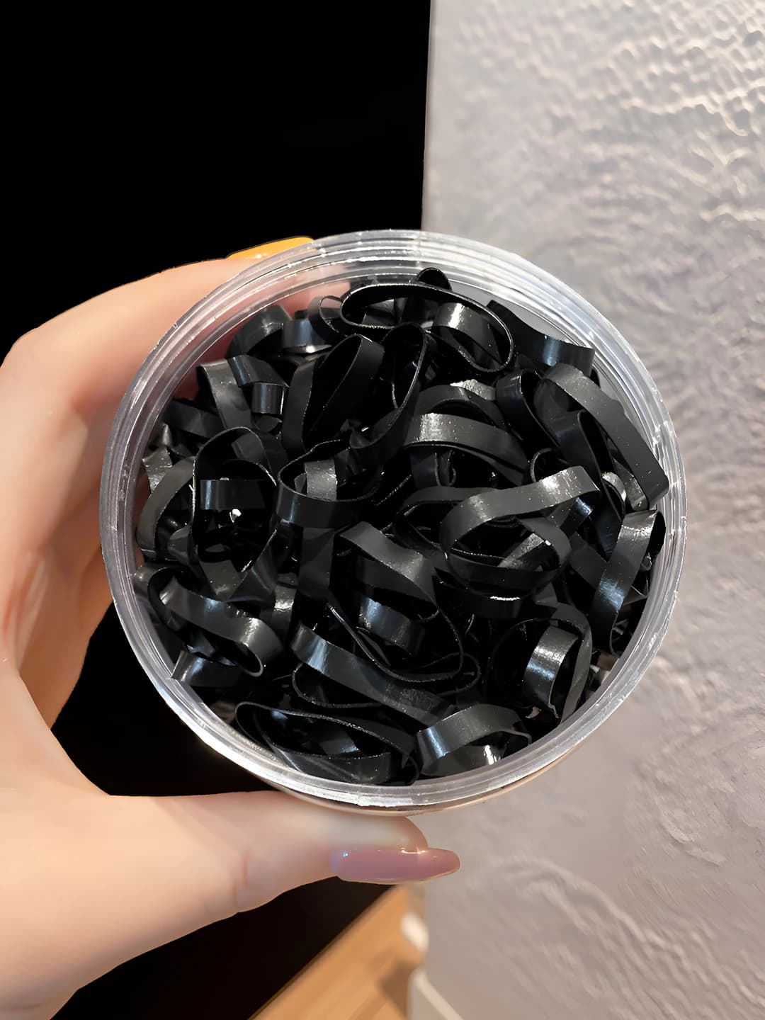 Black, ~300 pcs, wide, box, 4mm