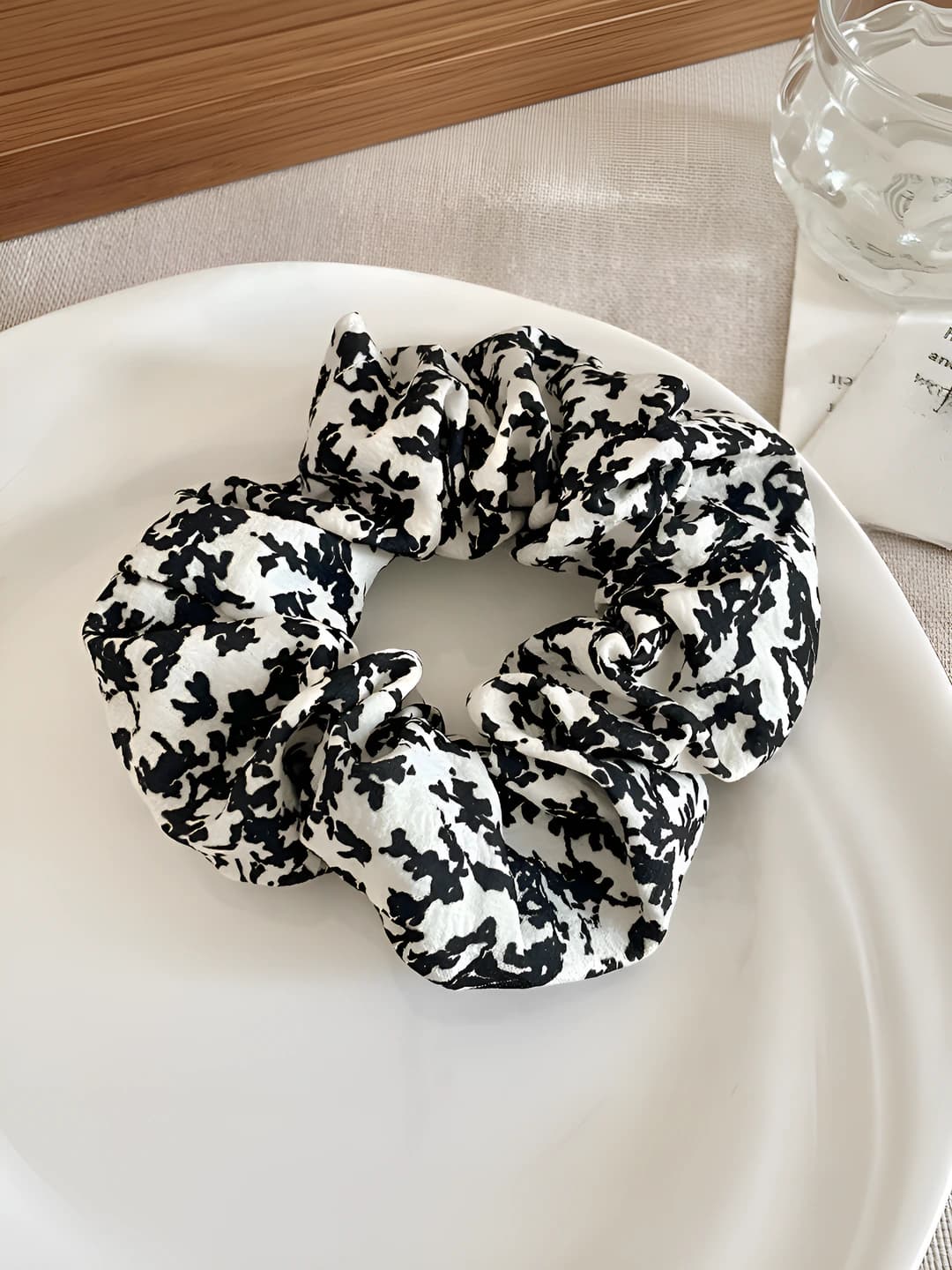 Чёрный, цветочный, 10 см