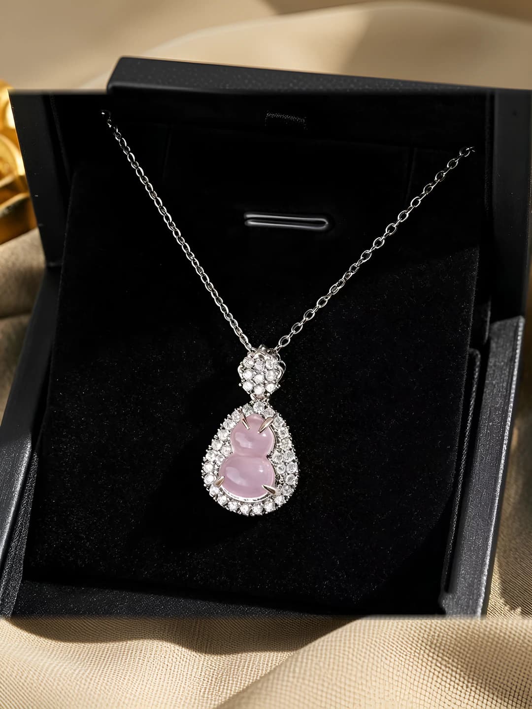 118 Gourd - Silver & pink