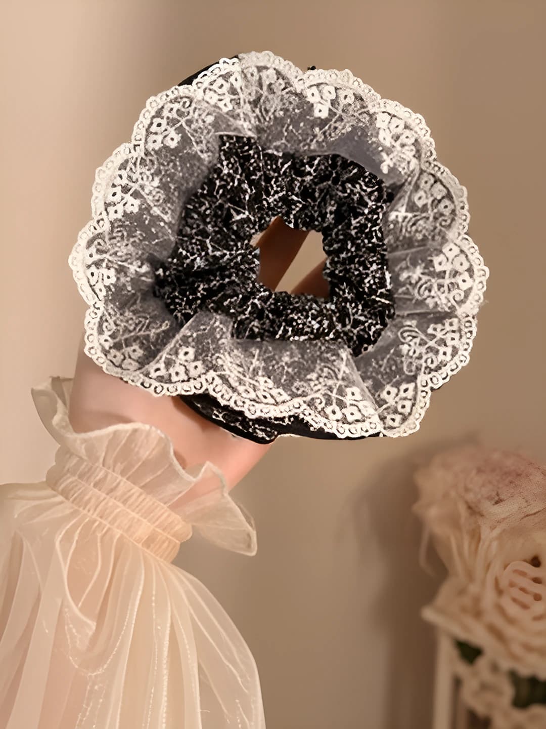 2# Black lace 15 cm
