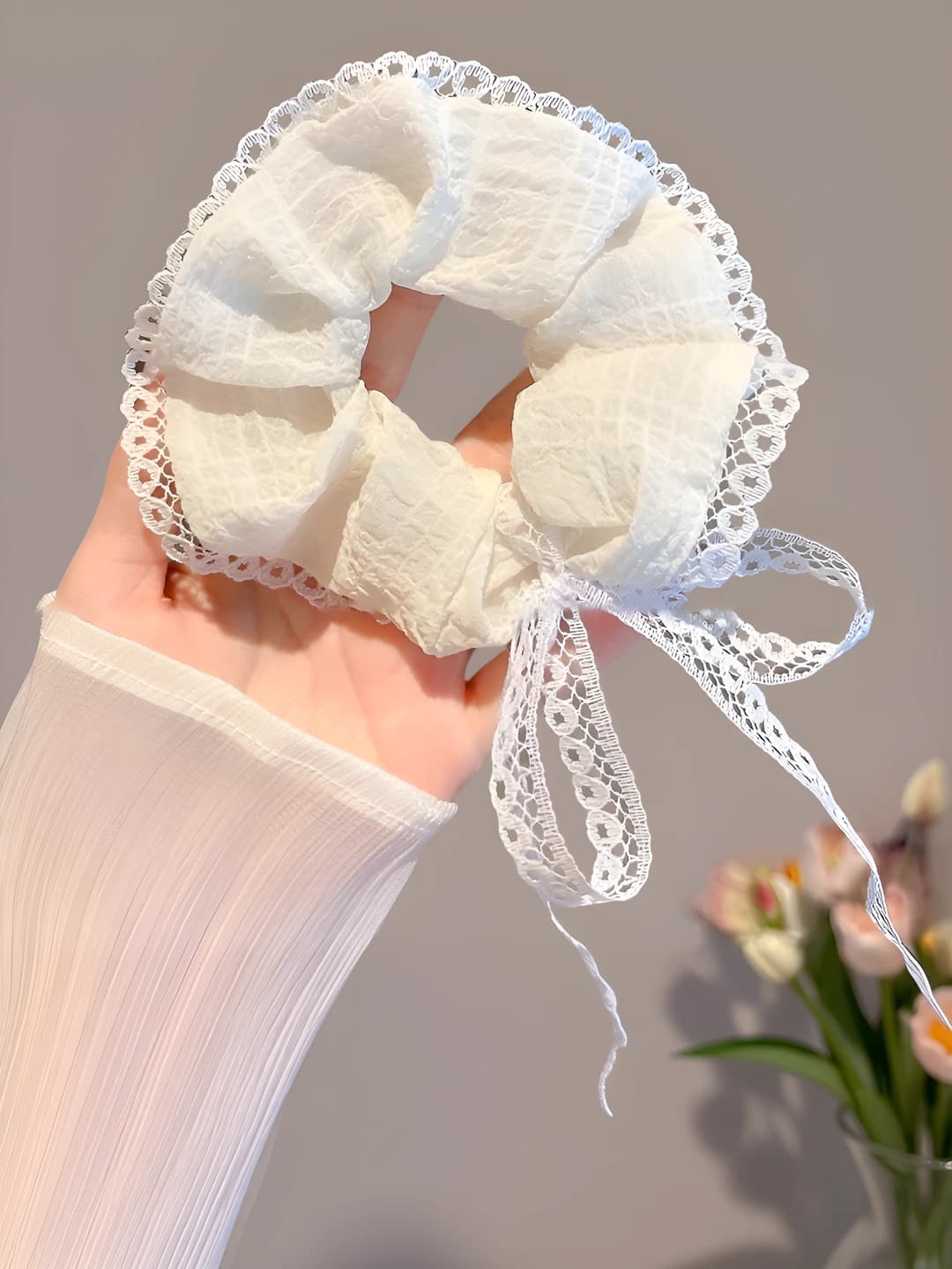 2# Off-white lace bow