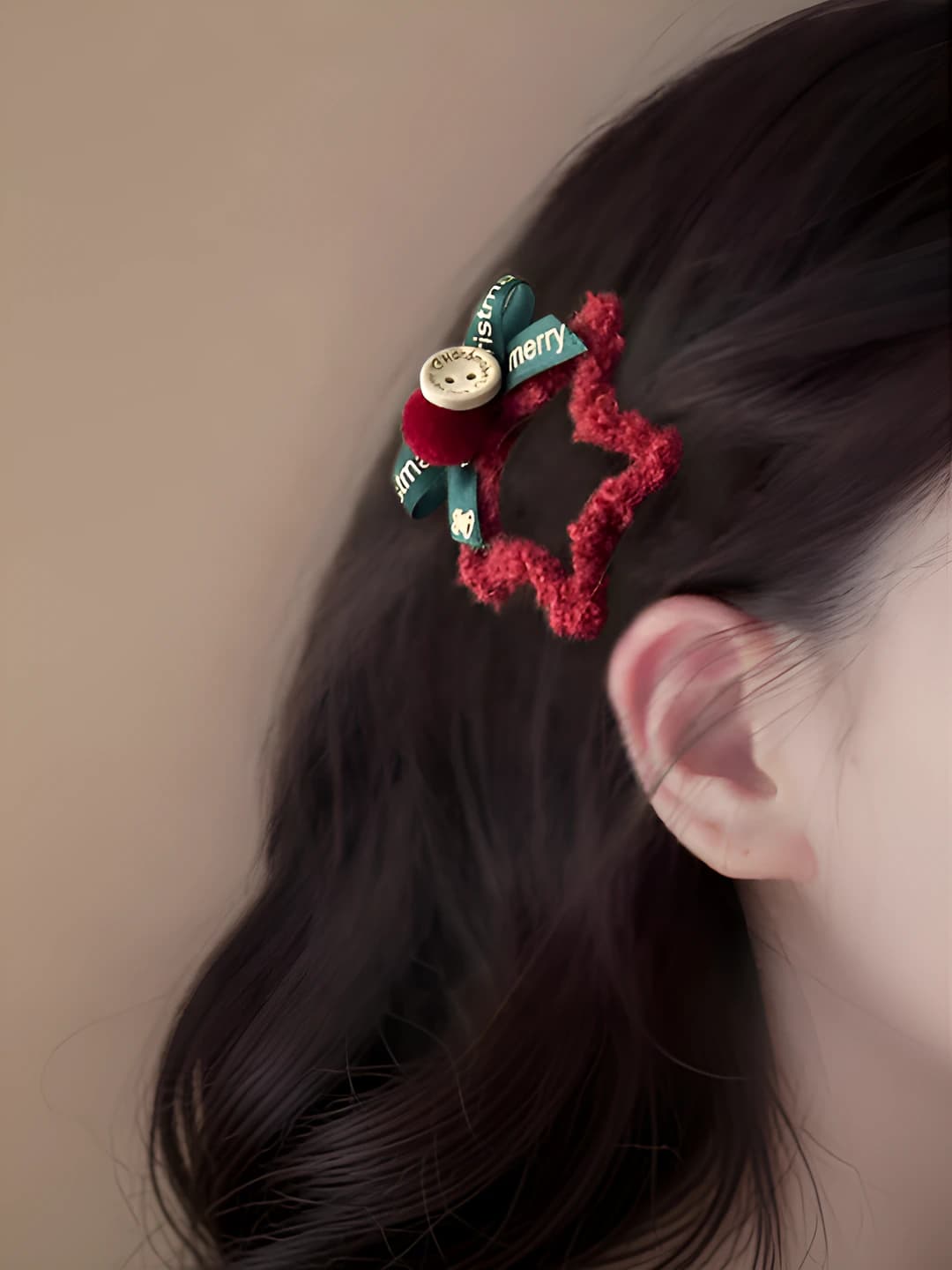 Women's hair clips and combs: red with five-pointed star, 2026 new year, handmade, simple style