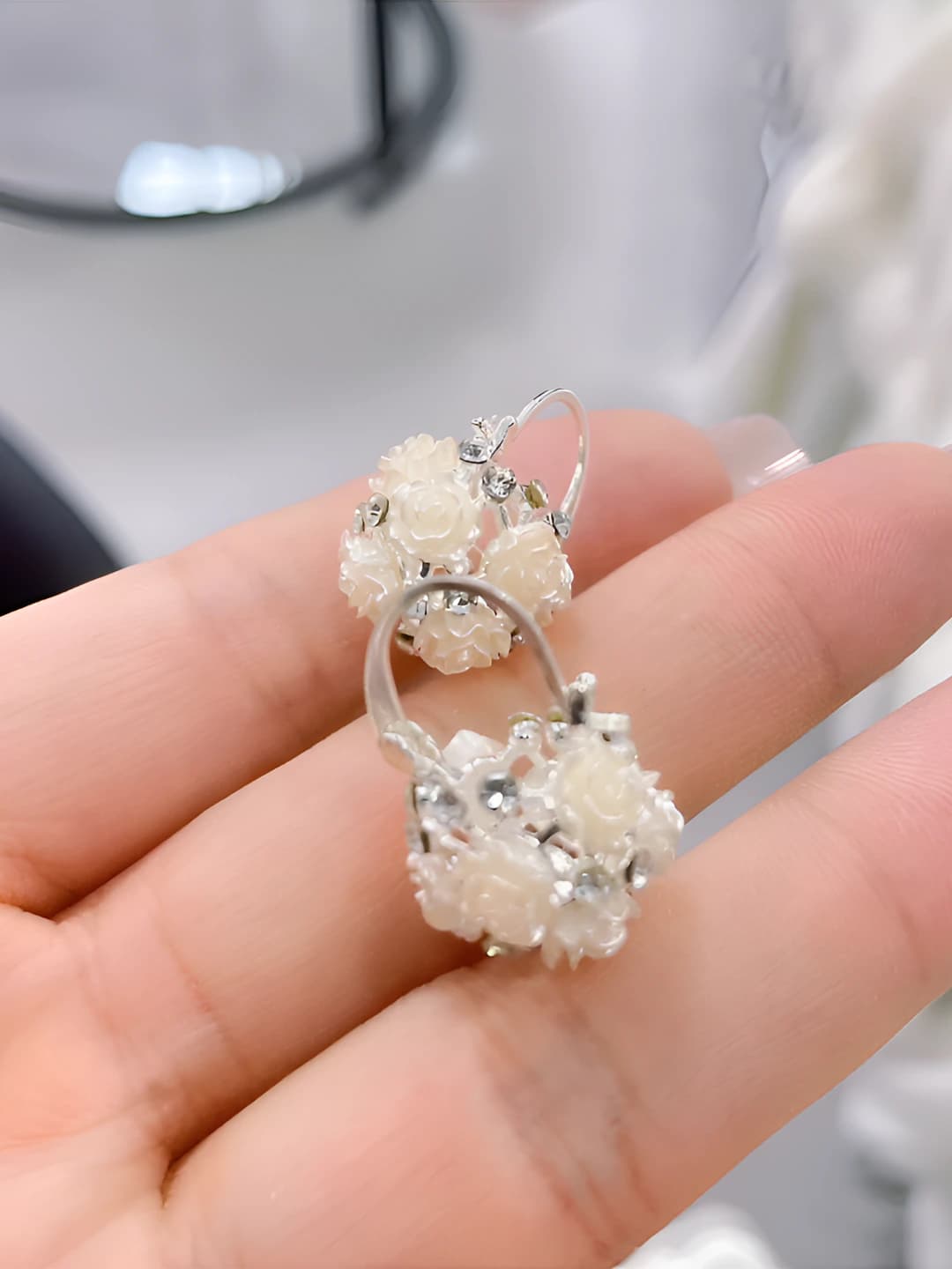 Серебряные цветочные серьги