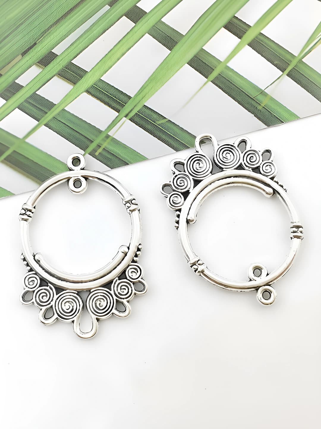 1 pc round earrings multi-hole chain 23x34 mm - 2.7 g