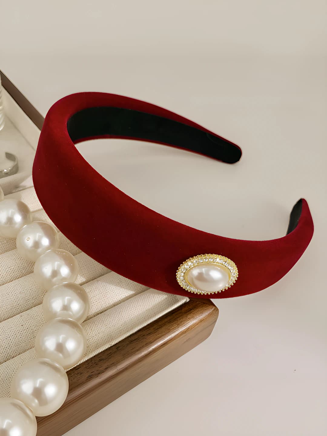 Red velvet oval rhinestone pearl