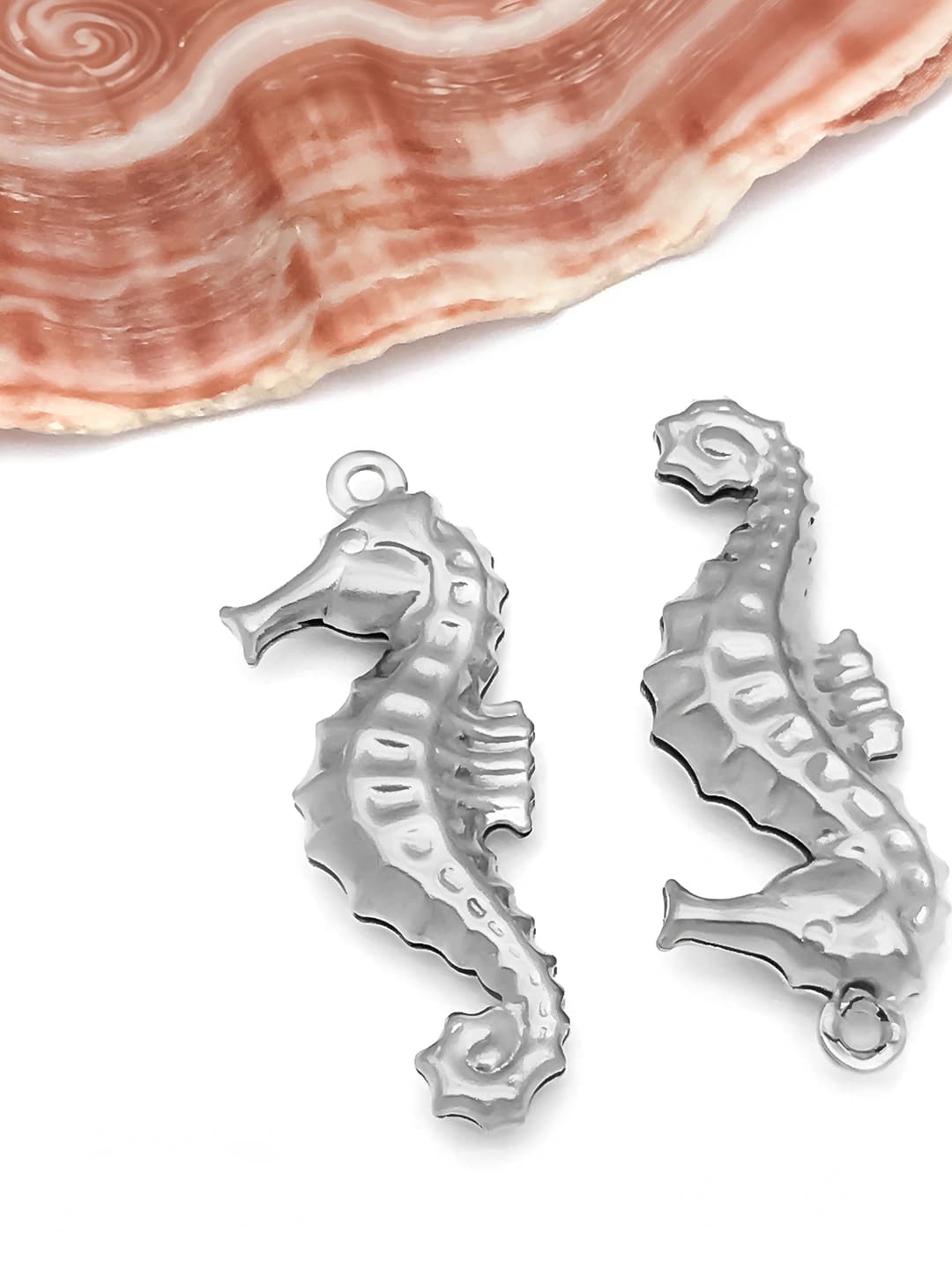 1 pc steel seahorse 12x26x4mm