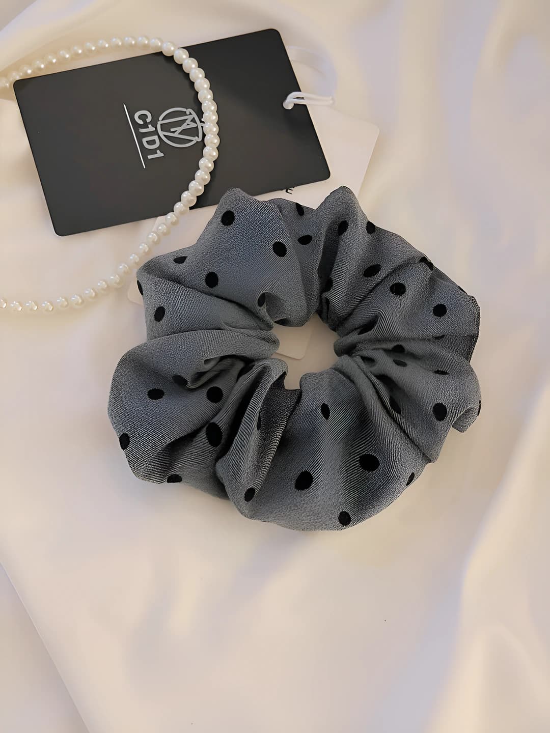 Polka dot - Grey