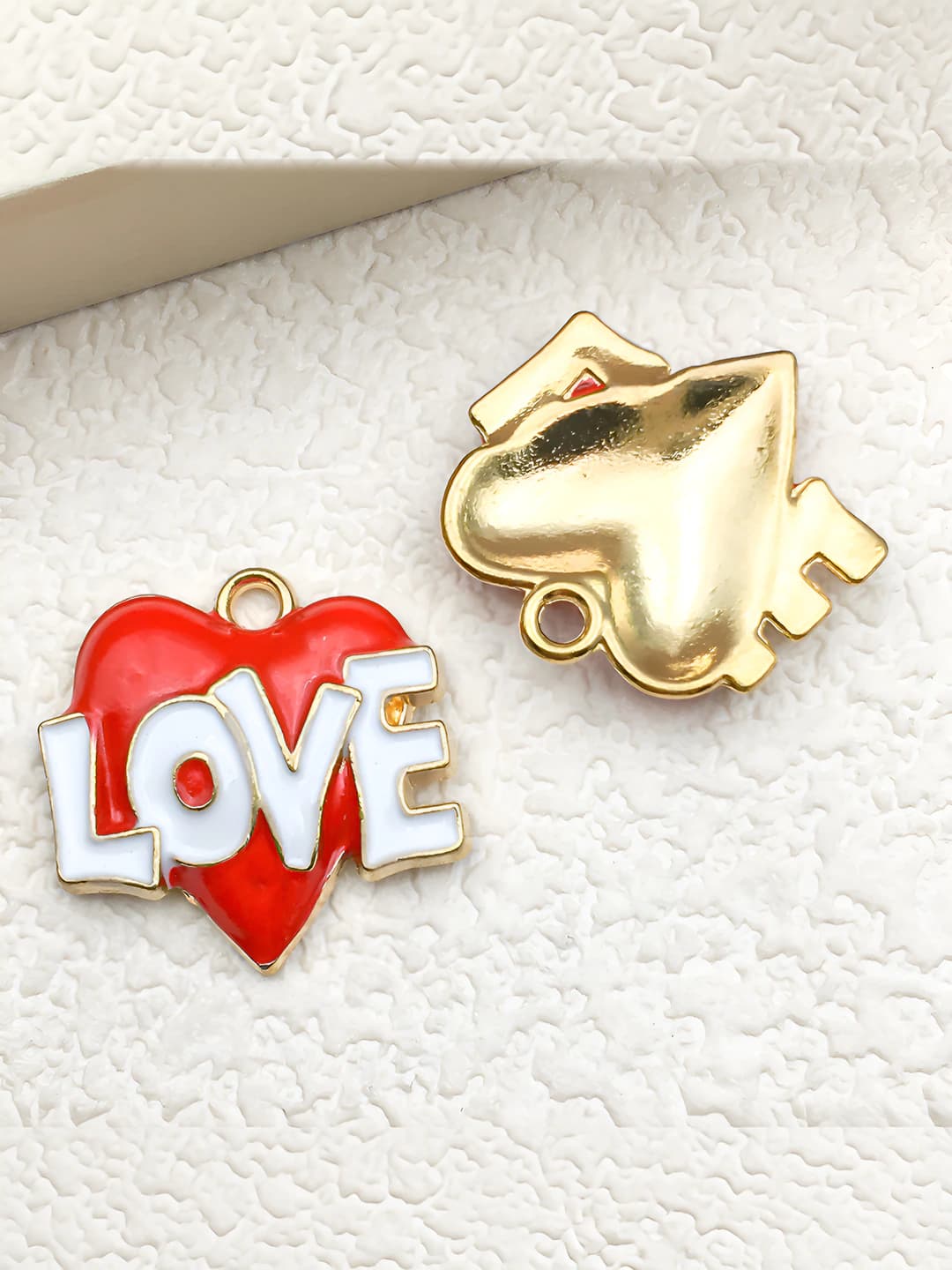 1 pc red-white heart shape love-18x18mm-2.3g-12296