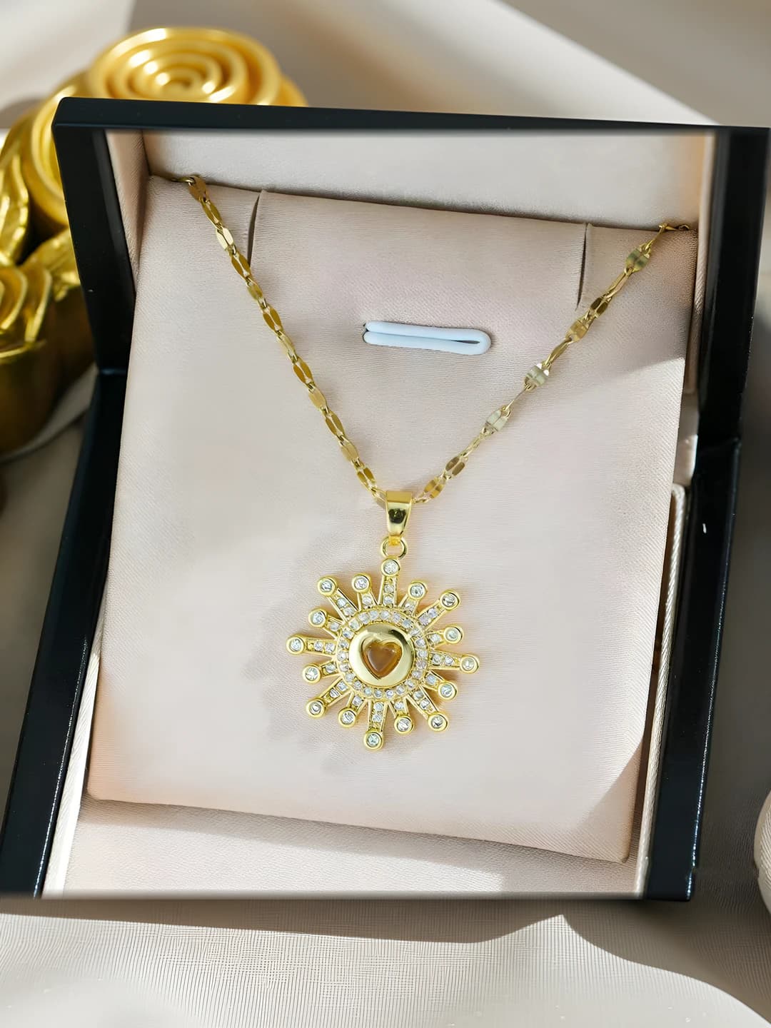 475 Sun Necklace - Gold