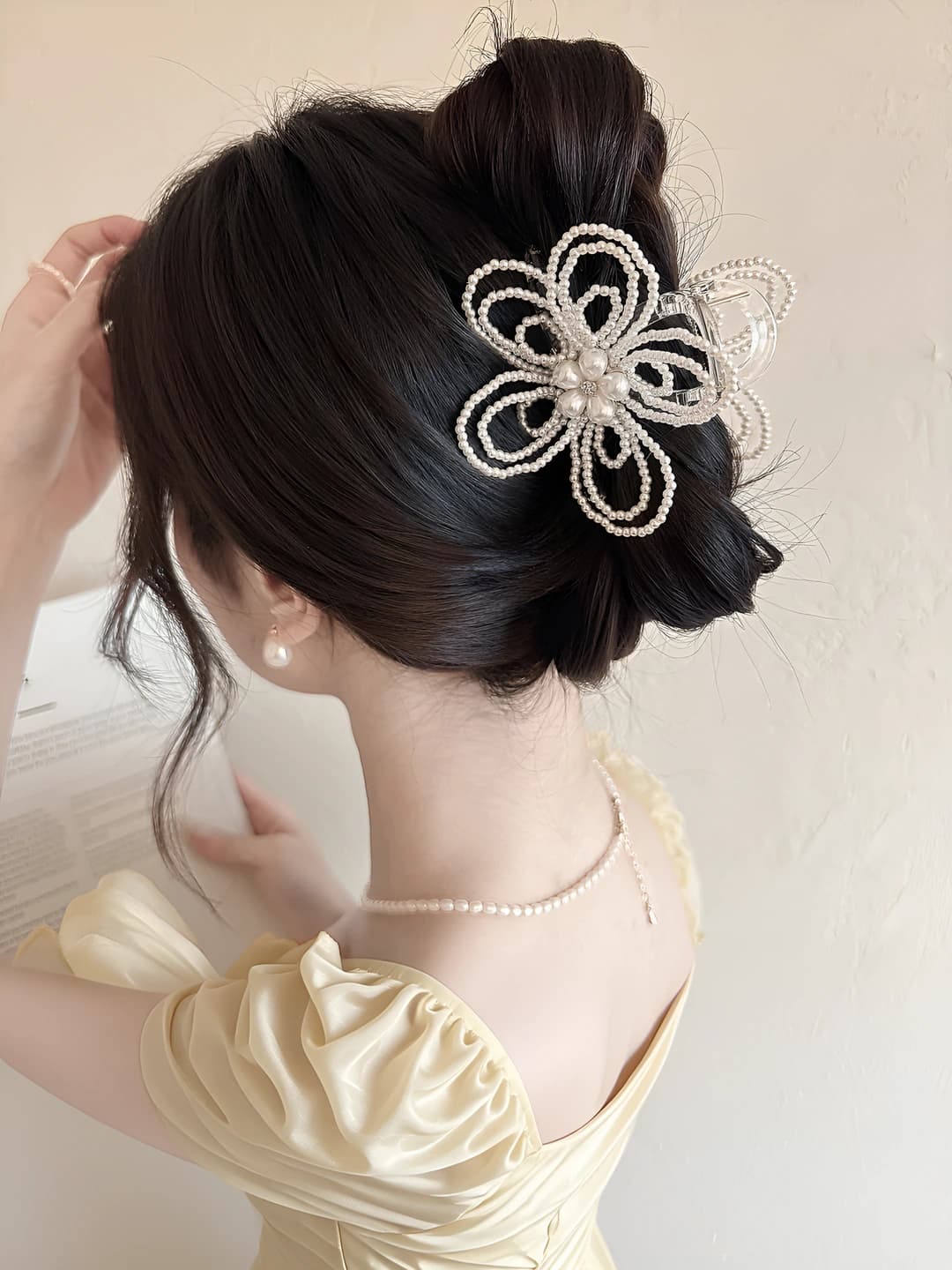 Women's pearl beaded flower hair clips and combs, 2026, Japanese-Korean style, design element: plants and flowers