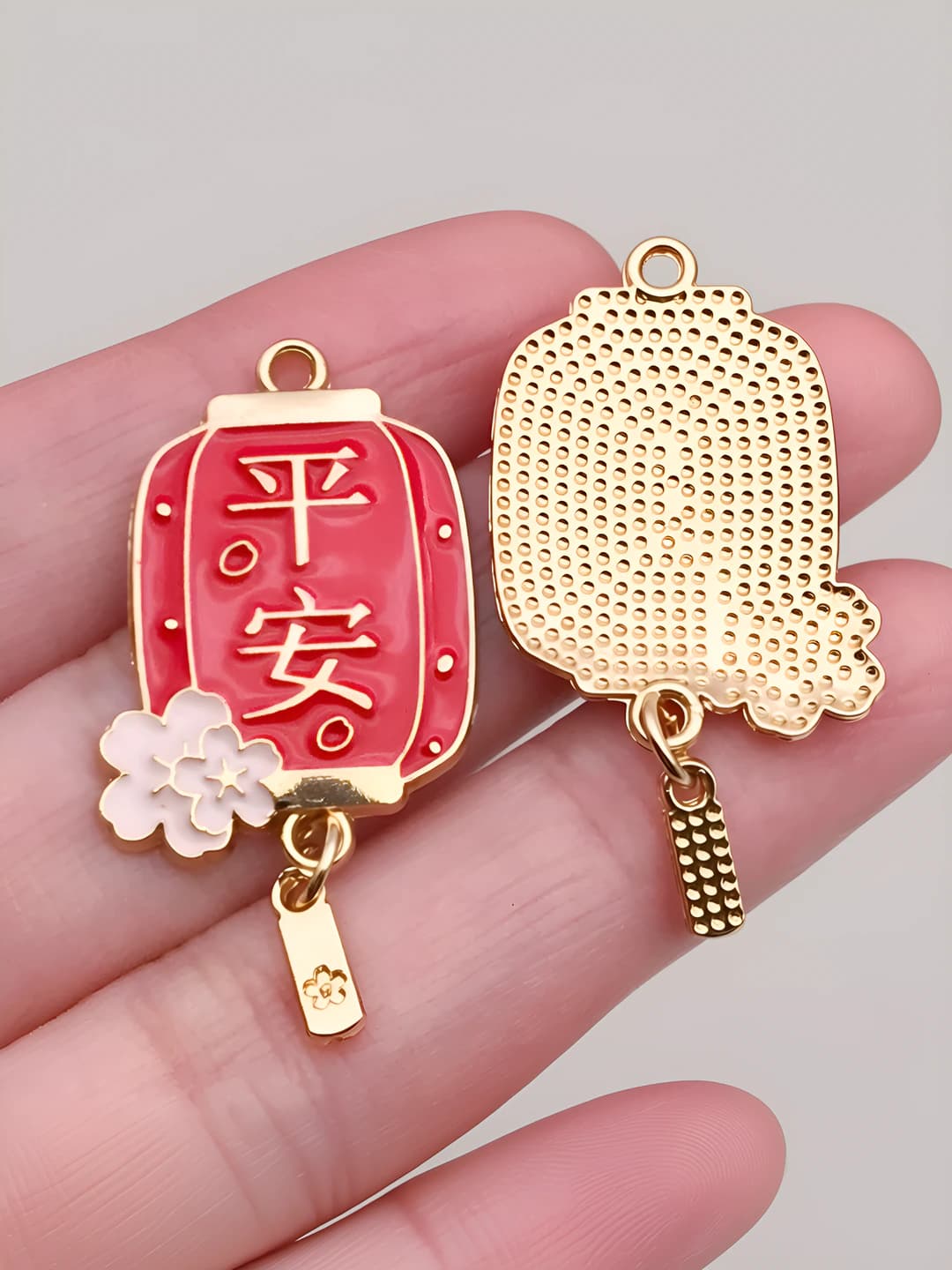 1 pc floral lantern, 40x20mm, 2.5g