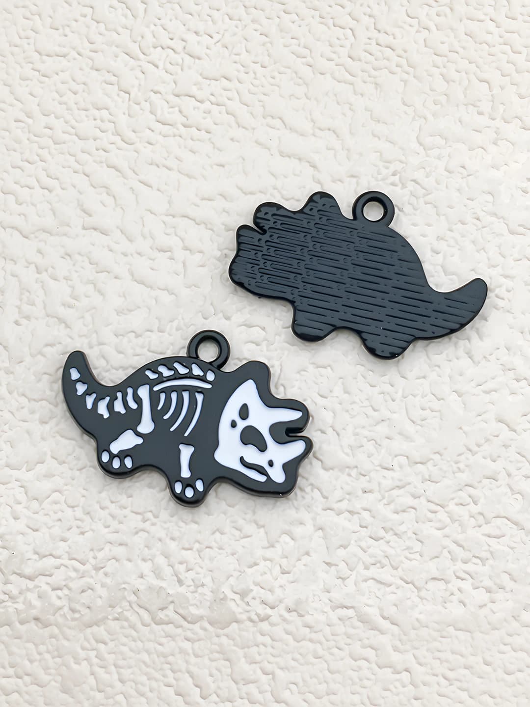 1 pc epoxy dinosaur skeleton 26x17mm-2.5g-18103