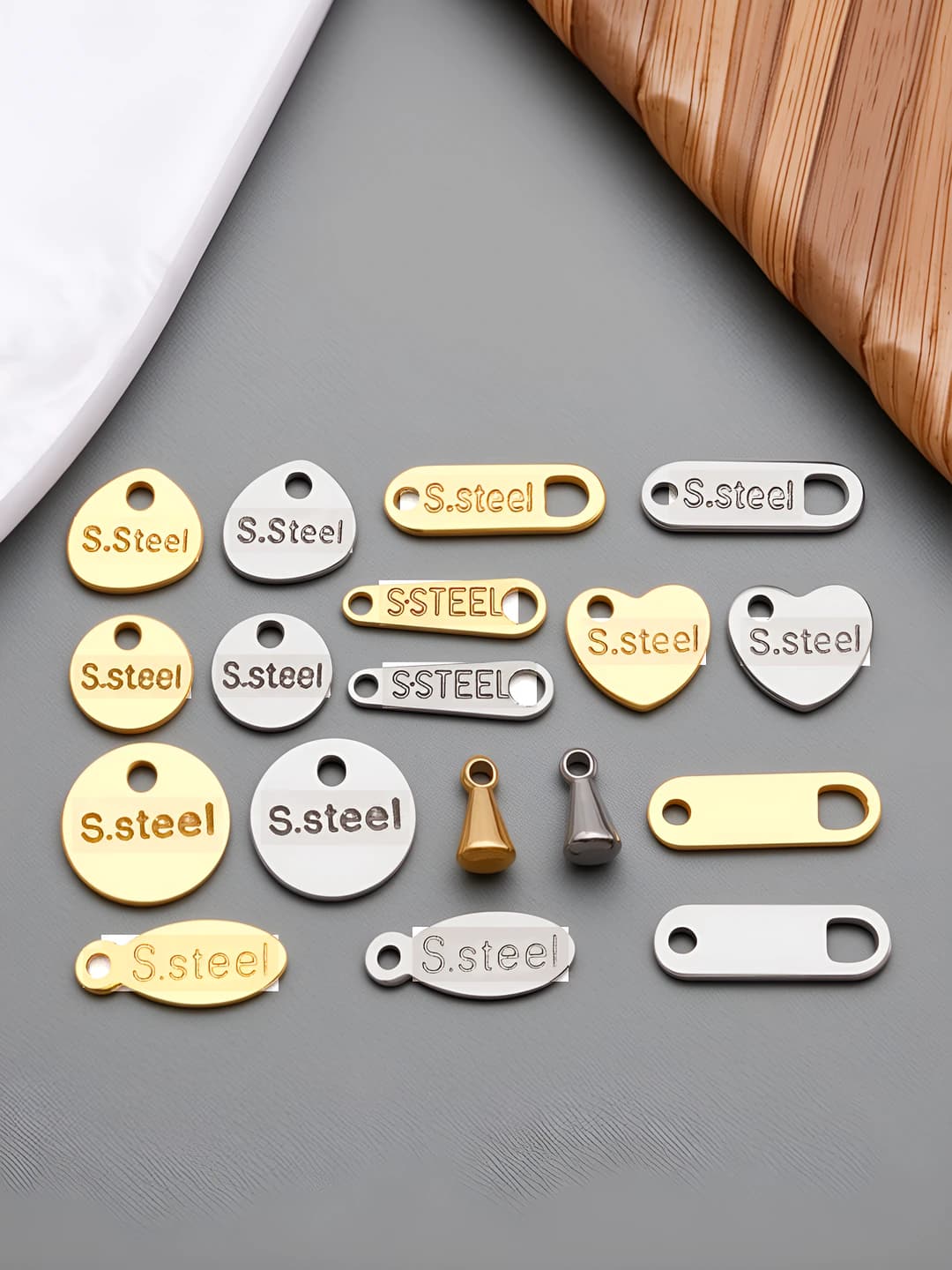 Stainless steel charms and pendants for women: round shape, vacuum plating, OL style, Buzz Lightyear IP