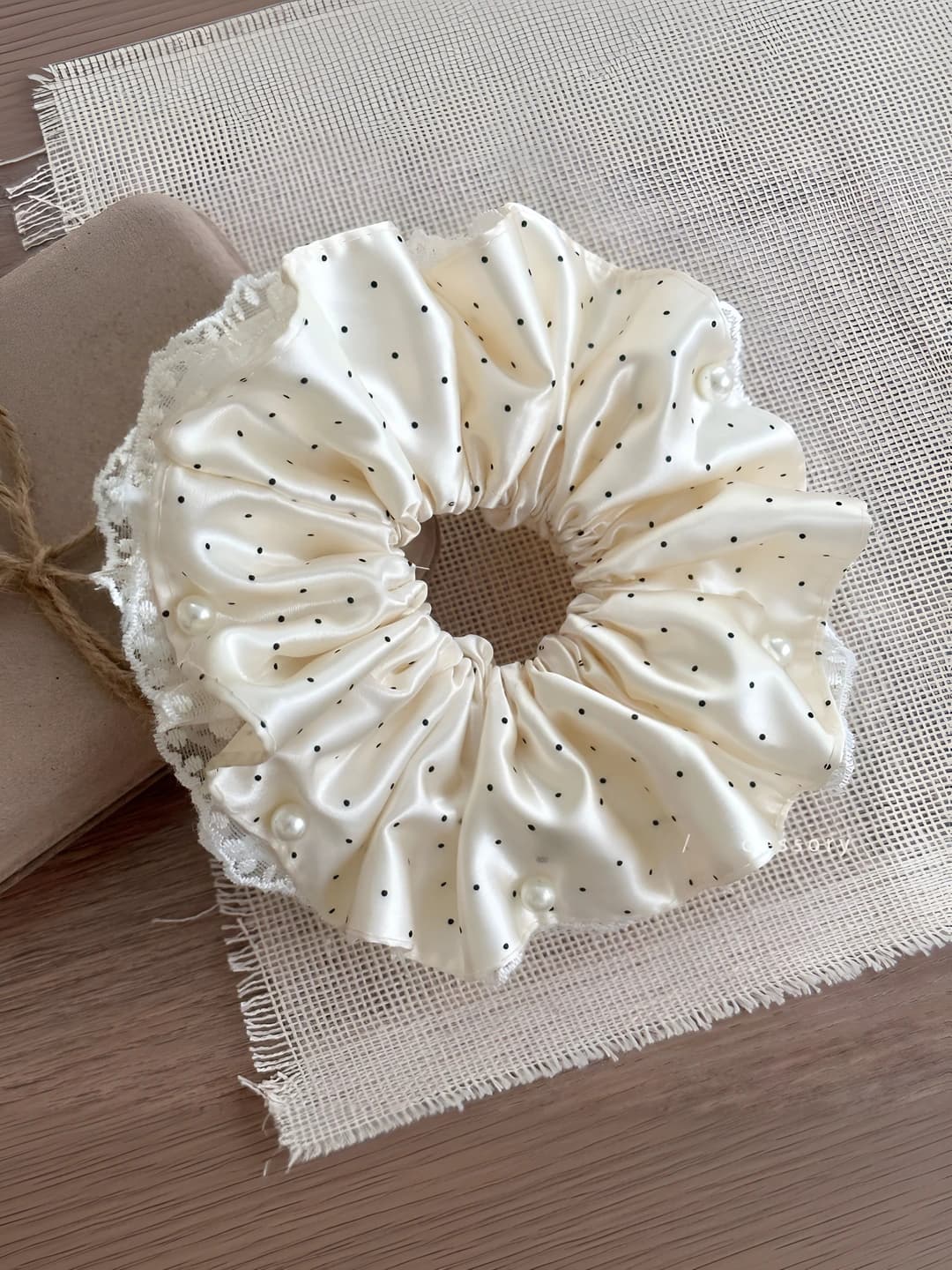 2# White satin polka dot lace ~17 cm