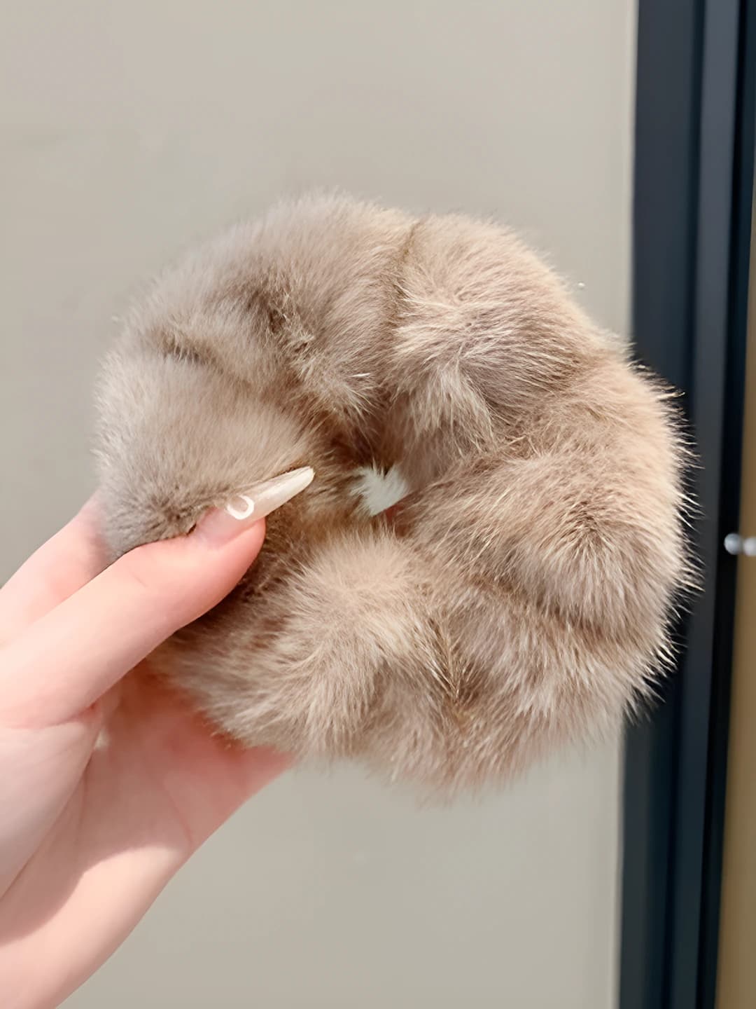 Off-white brown 12 cm