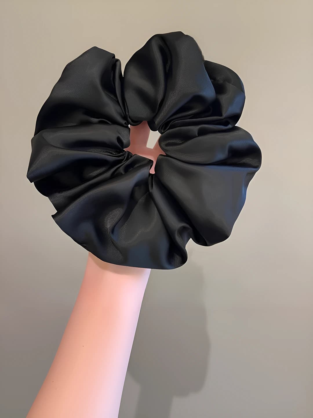 Large black, 14 cm