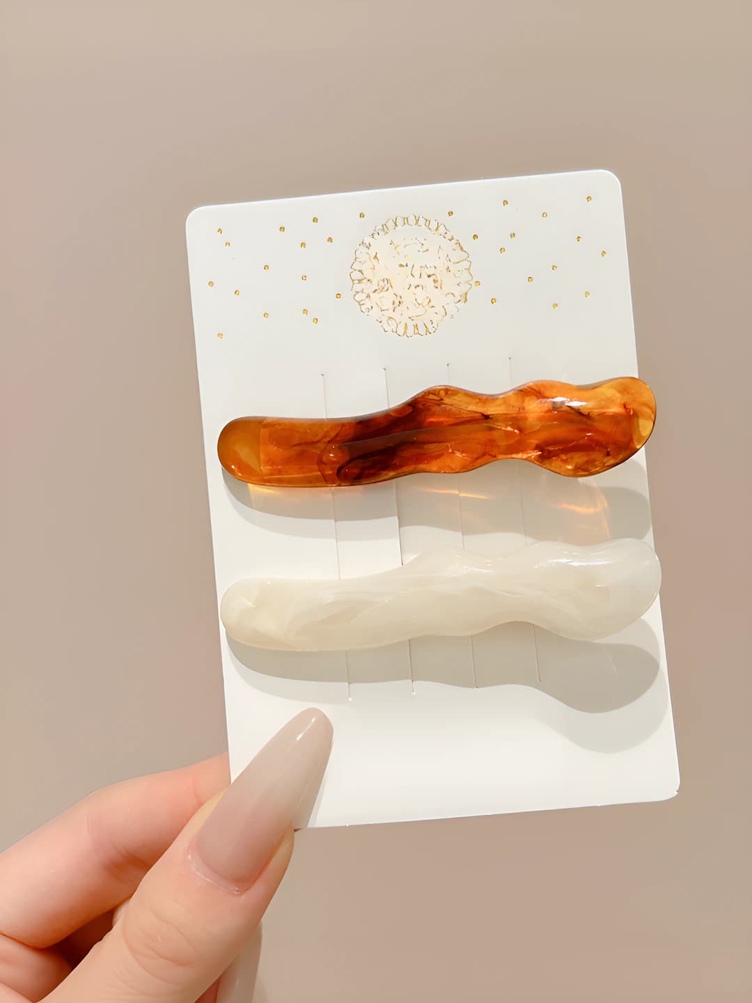 5# long amber (approx 7 cm)
