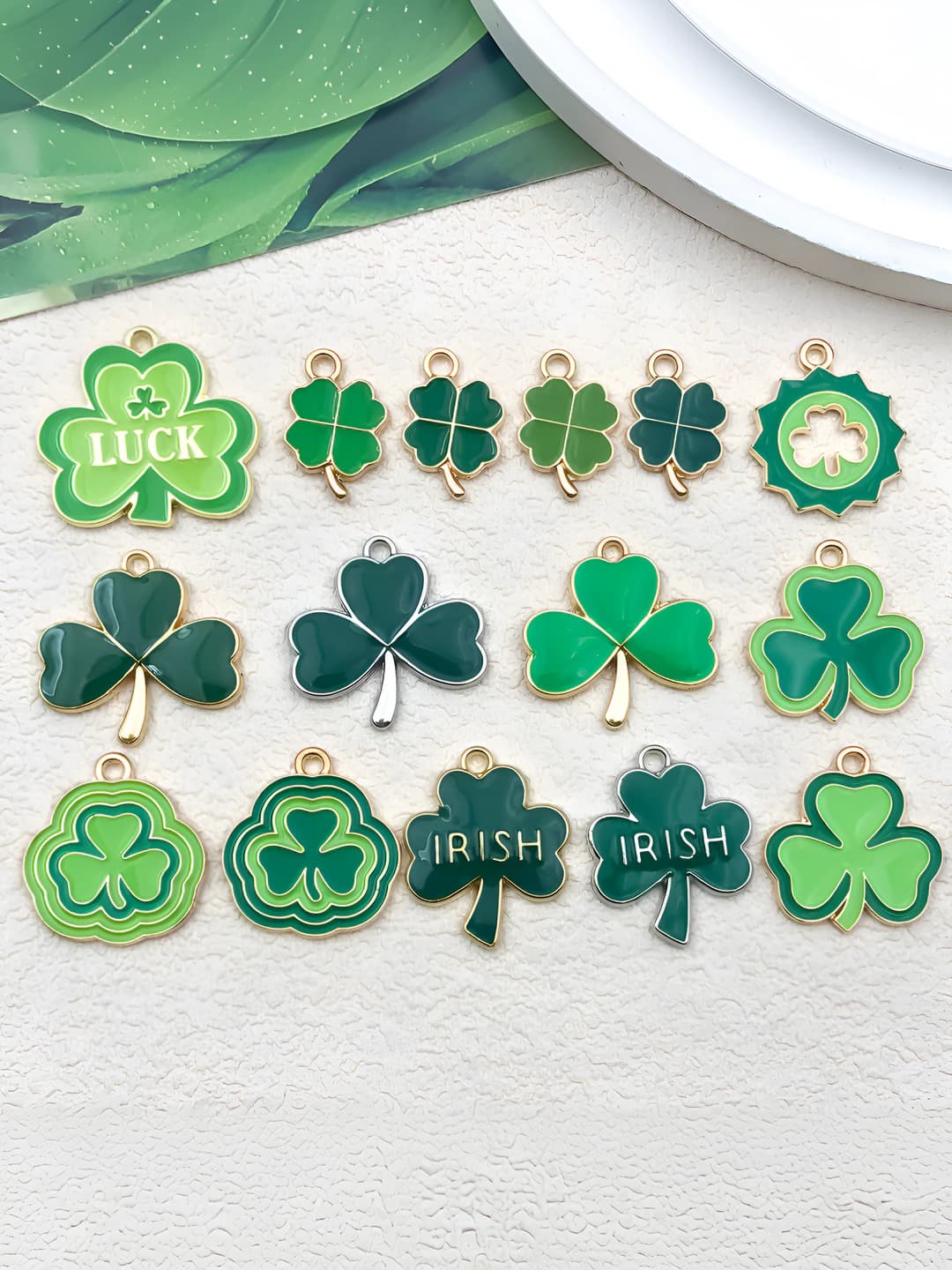Women's charms: medium size, clover, beer, key, small pendant