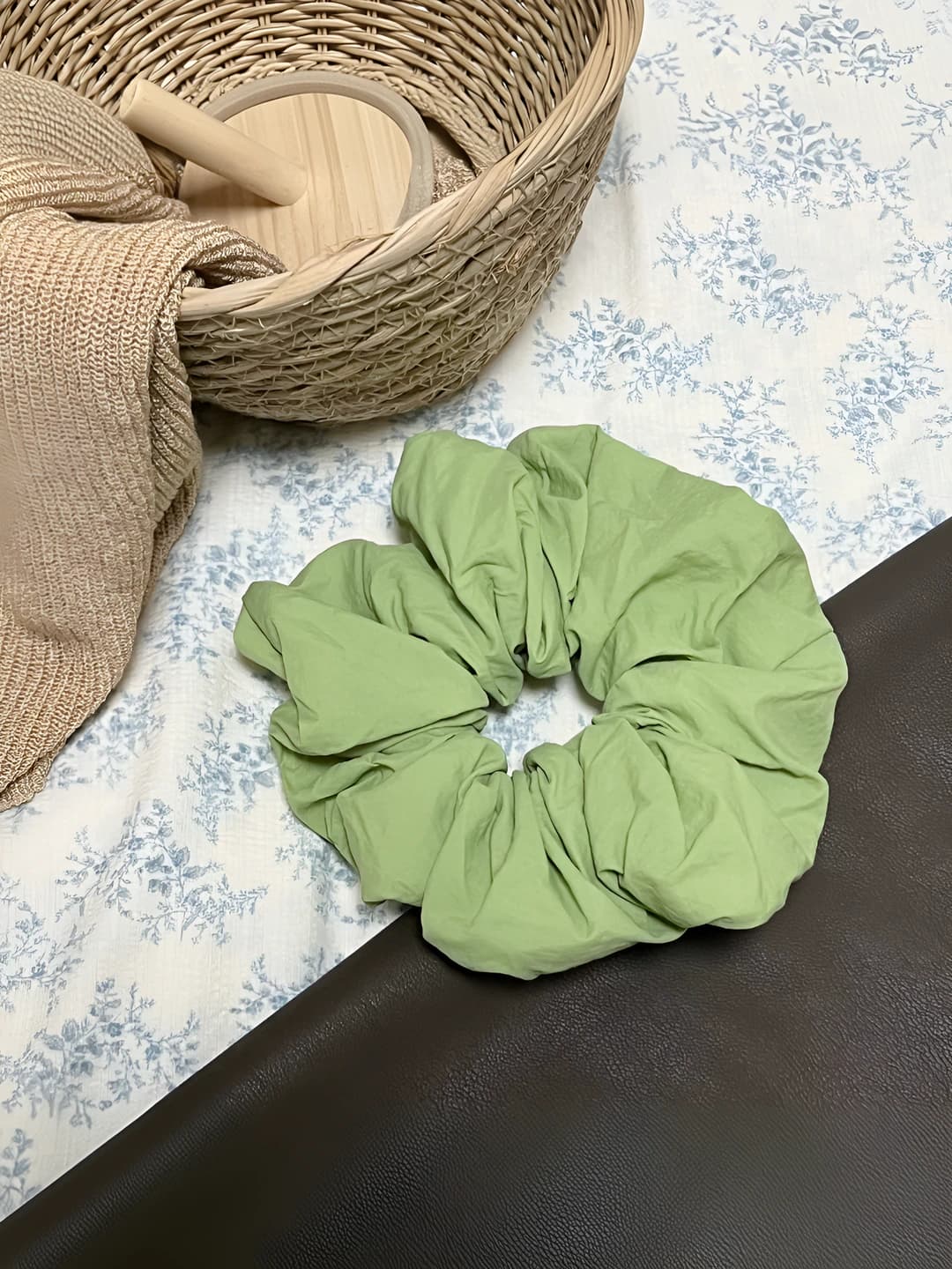 Fluffy milky green - 18 cm