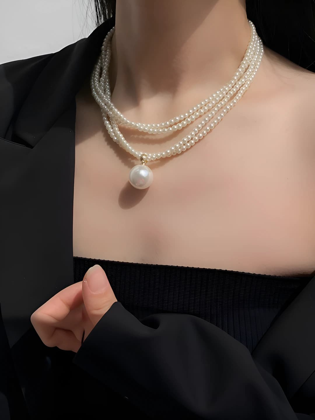 9# Necklace - White