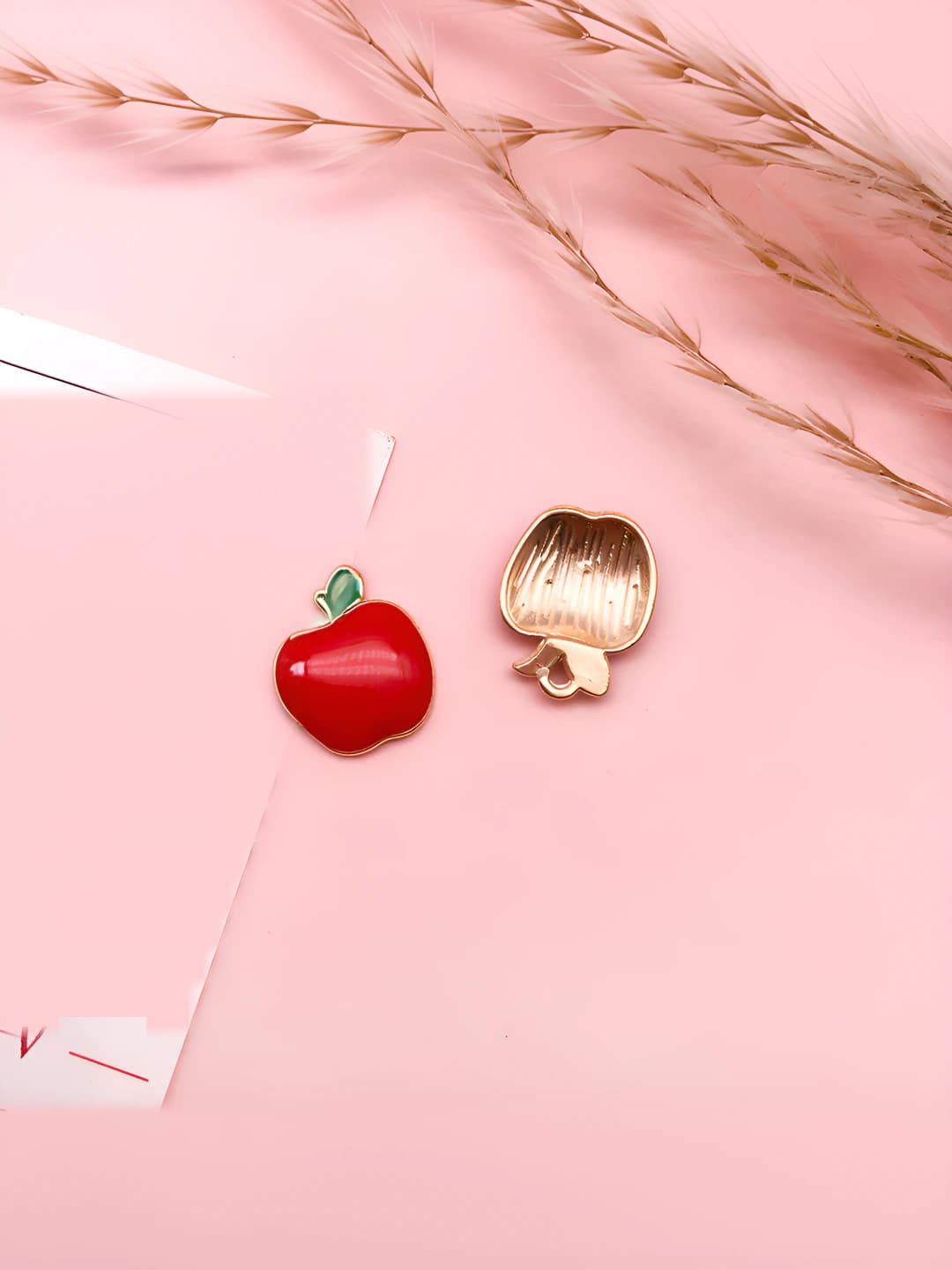 1 pc red apple 12x15mm-0.7g-10851