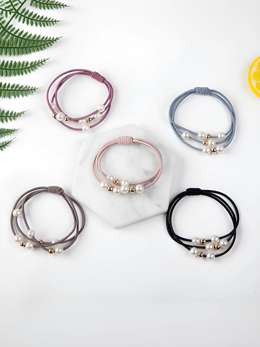 Women's stretchy pearl hair ties in Korean style