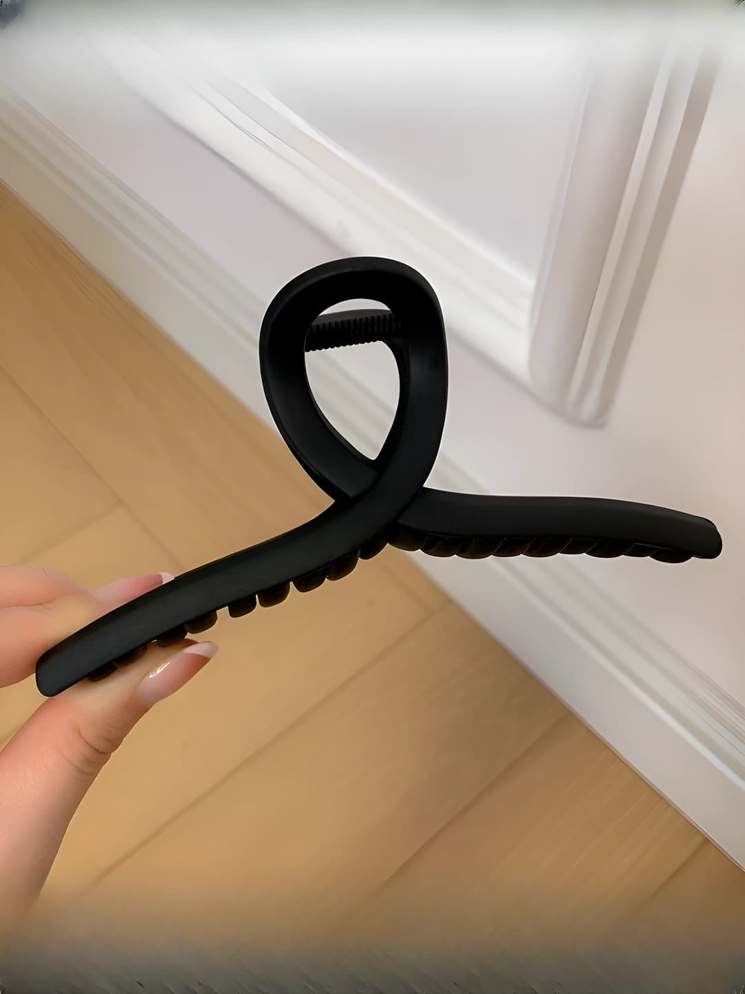 Black [13cm]