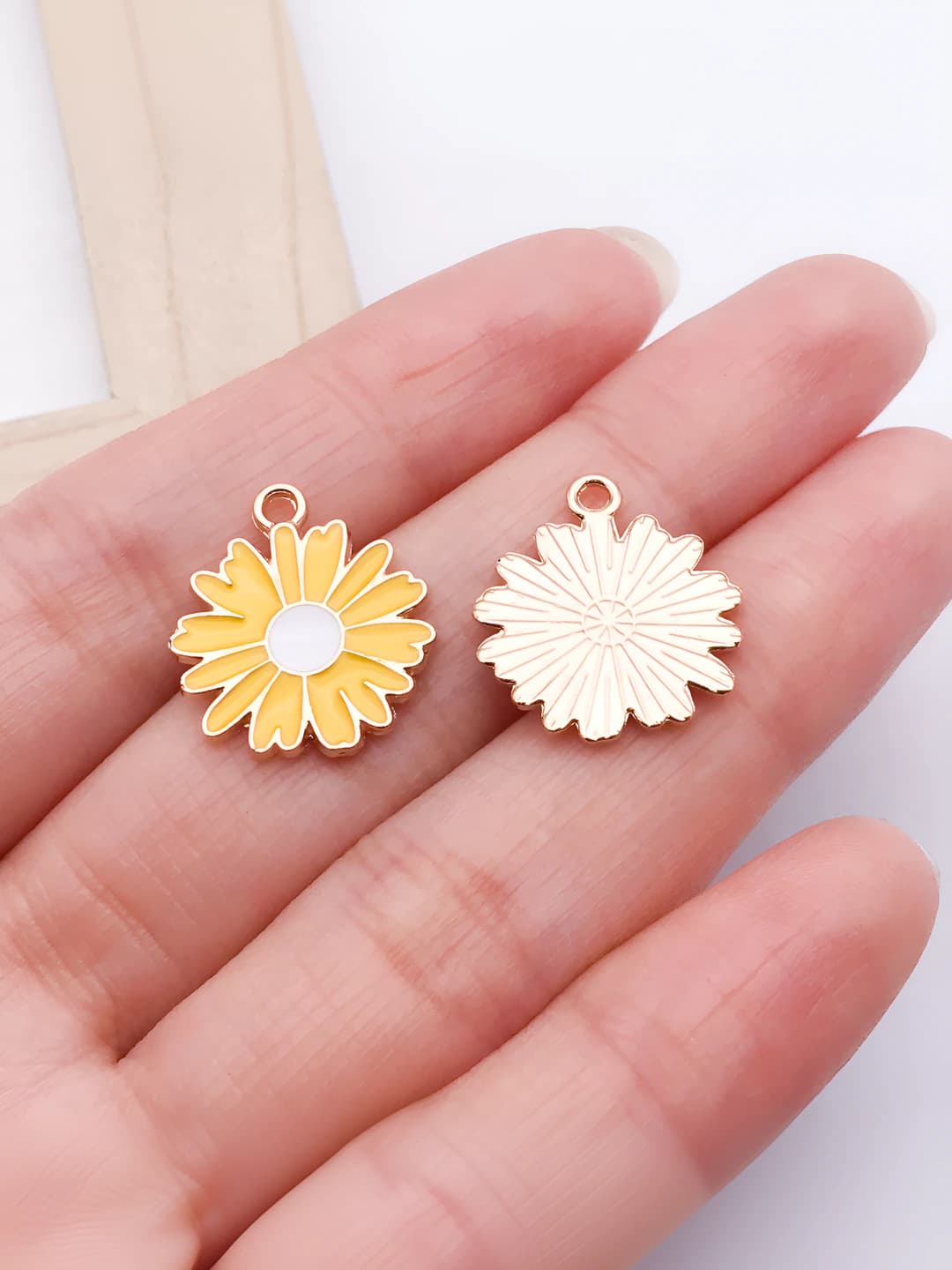 1 шт жёлтая эмаль одуванчик - 16x18mm - 1g