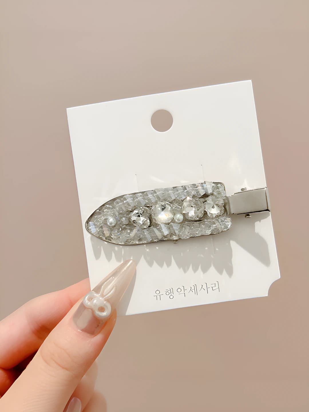 Oq kristal, 6.8 sm